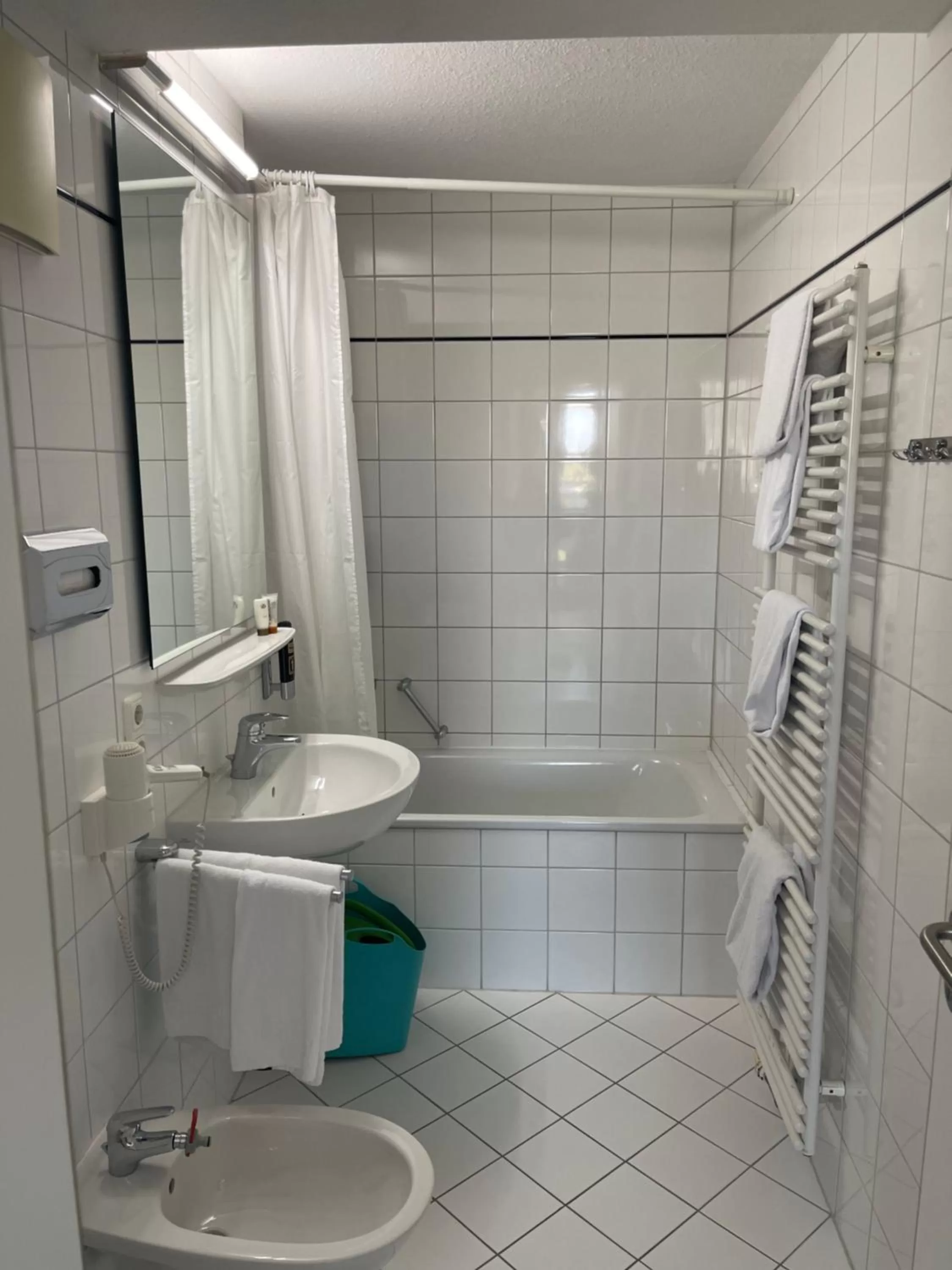 Bathroom in Bayer's Boardinghouse und Hotel