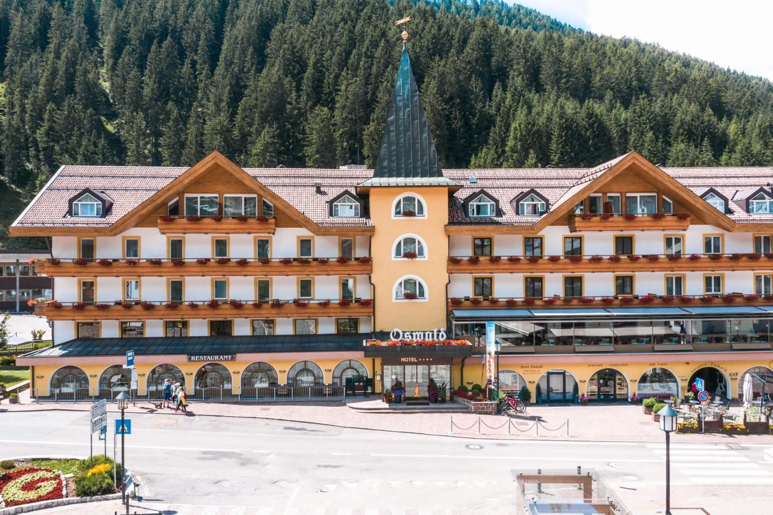 The Oswald Grand Hotel