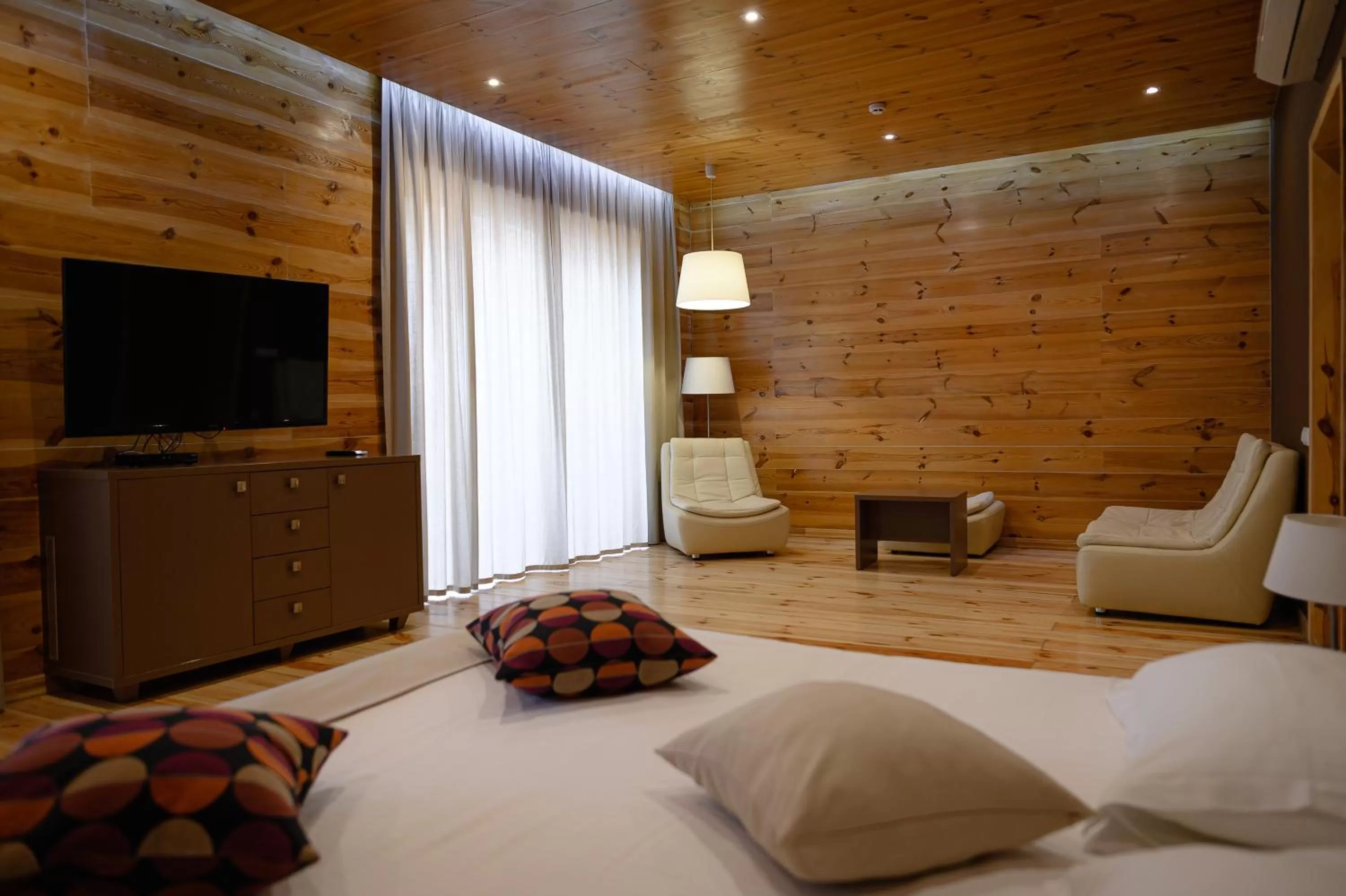 Communal lounge/ TV room, TV/Entertainment Center in Patio di Fiori