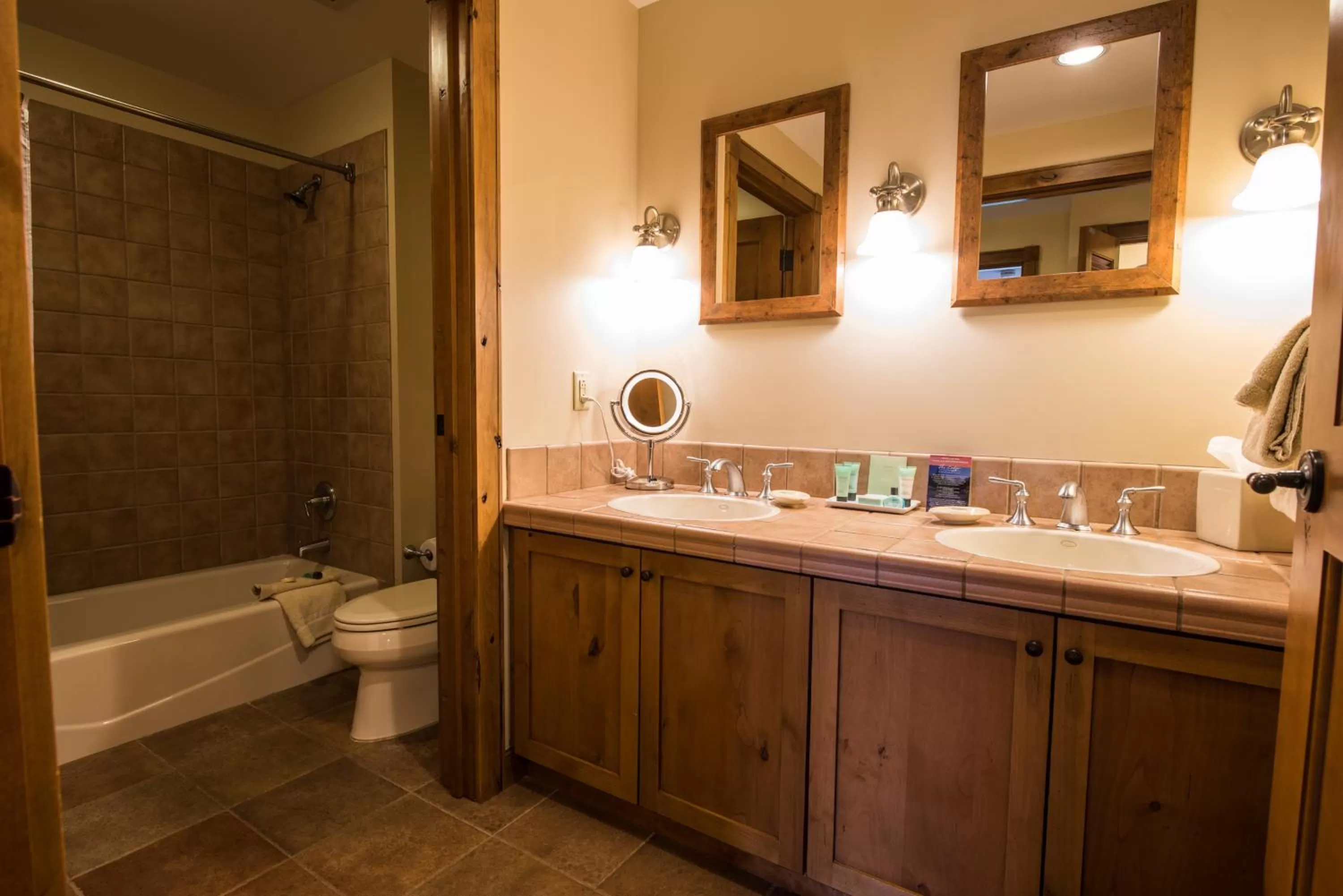 The Lodge at Mountaineer Square, A Vail Resorts Property