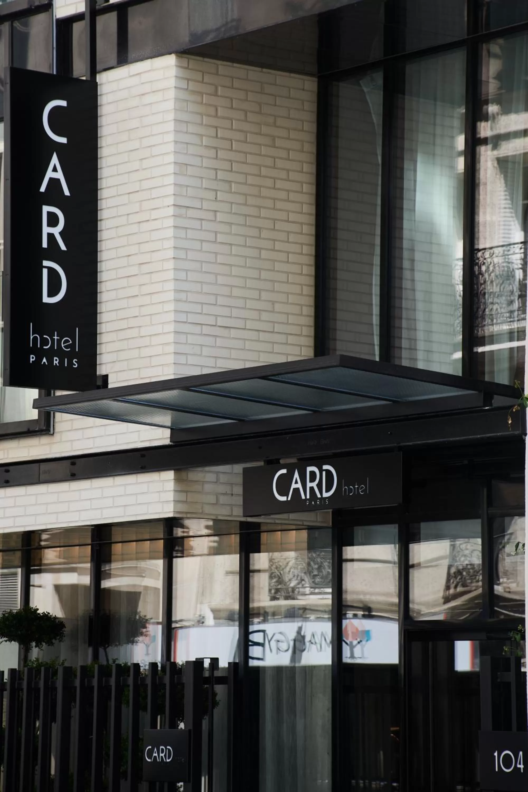 Property logo or sign in CARD Hôtel