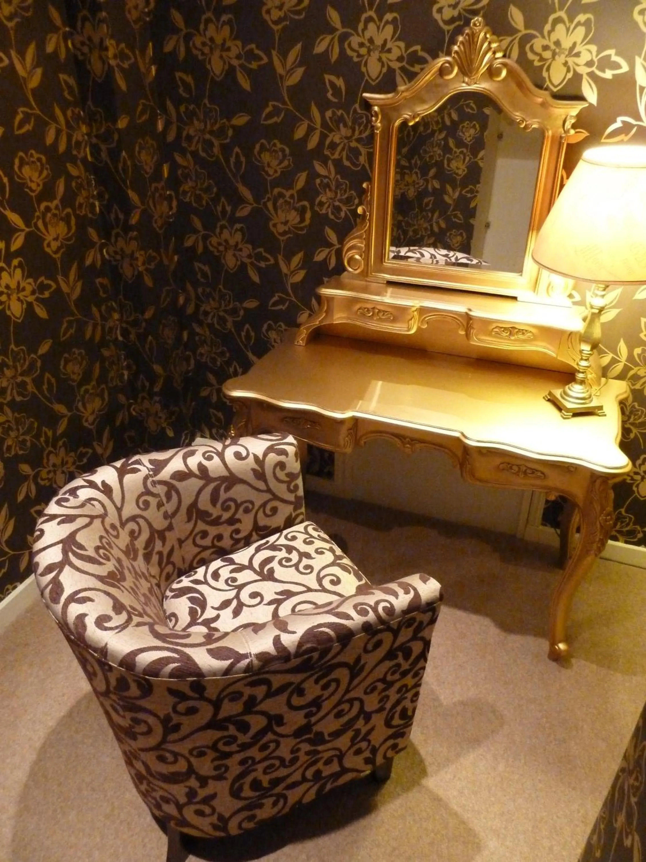 Bedroom in Hedgefield House