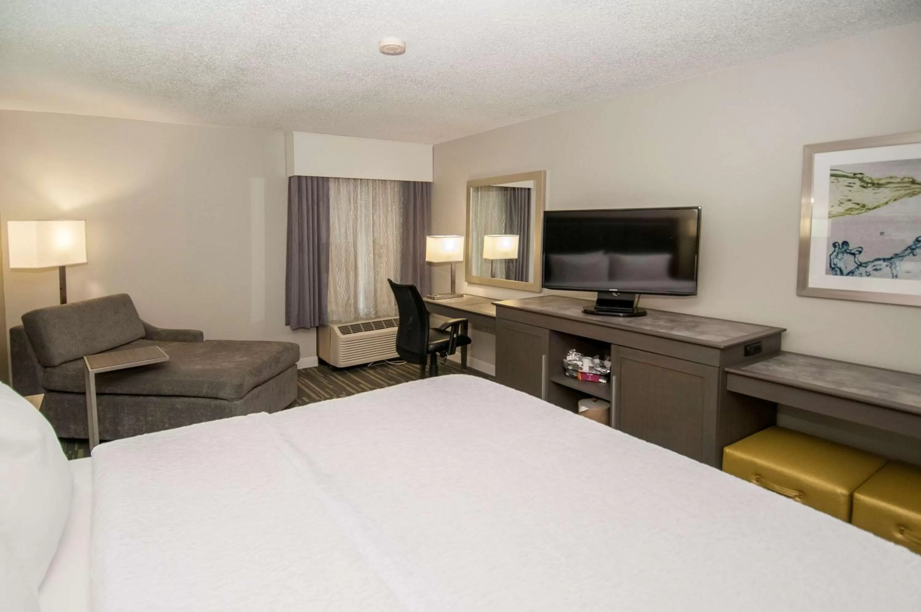 Bedroom, Bed in Hampton Inn Shreveport/Bossier City
