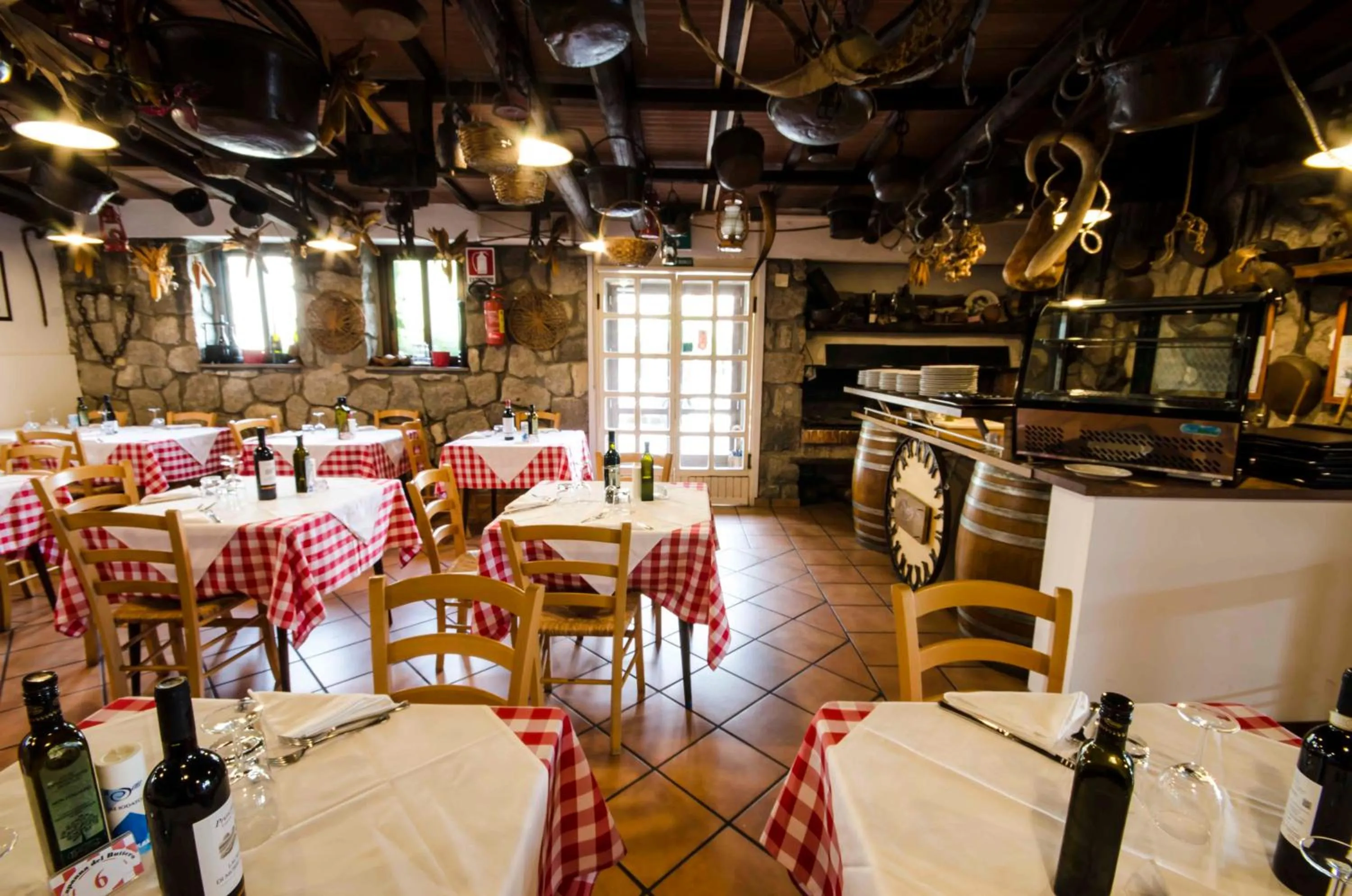 Restaurant/places to eat in Hotel Tarconte