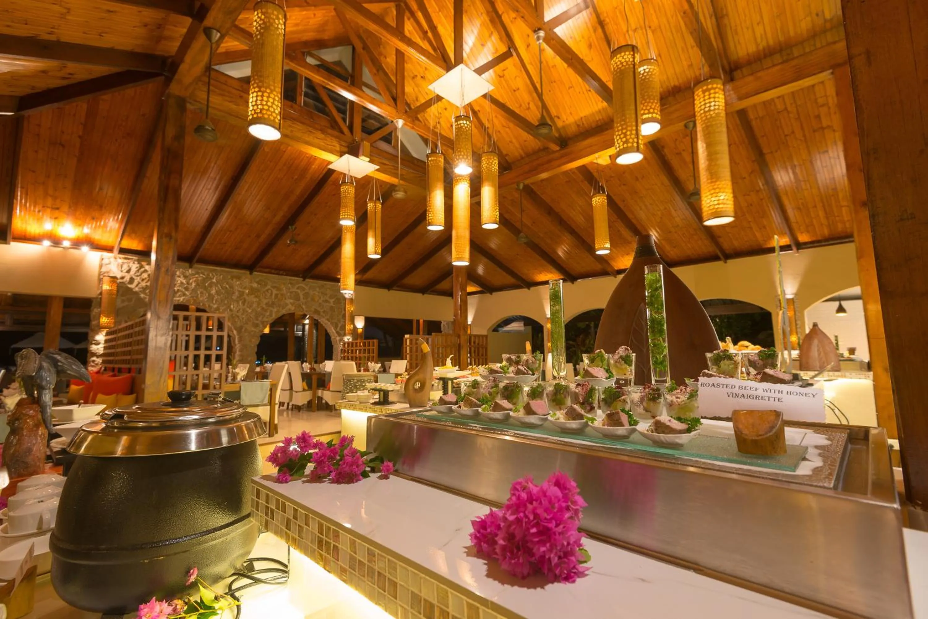 Dinner in Coco de Mer Hotel and Black Parrot Suites