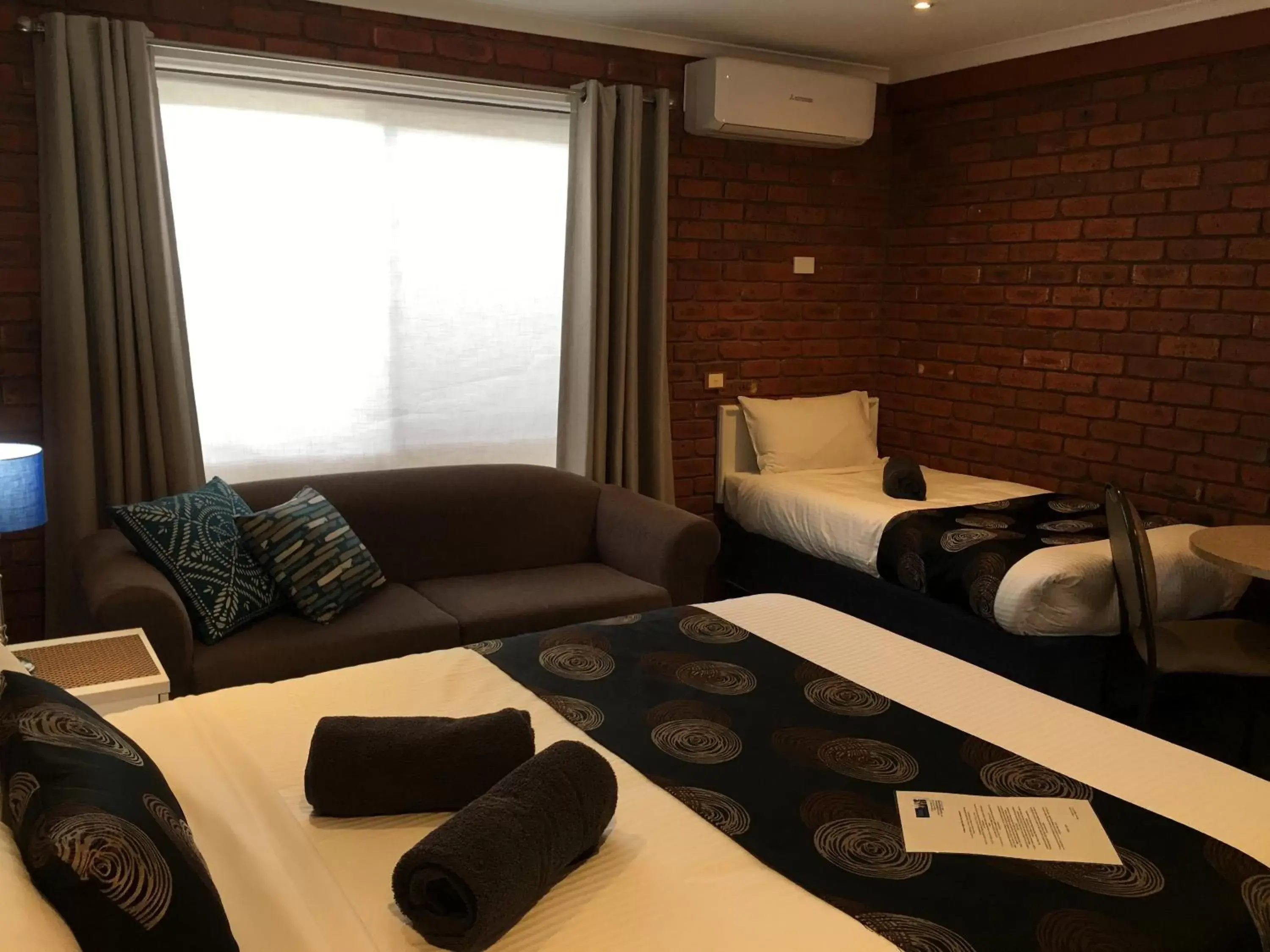 Twin Room in Melton Motor Inn and Apartments Twin Room in Melton Motor Inn and Apartments