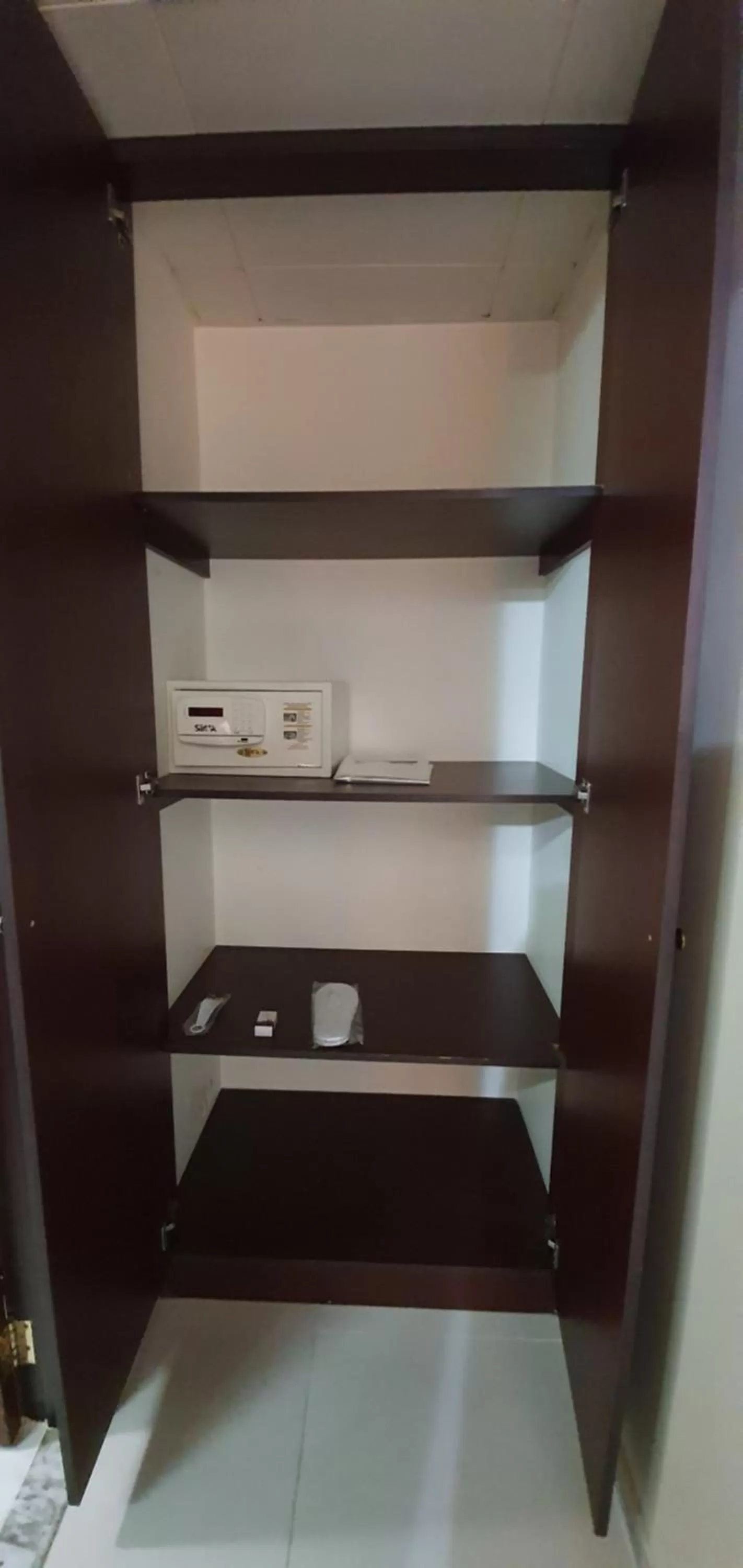 wardrobe in Ivory Hotel Apartments