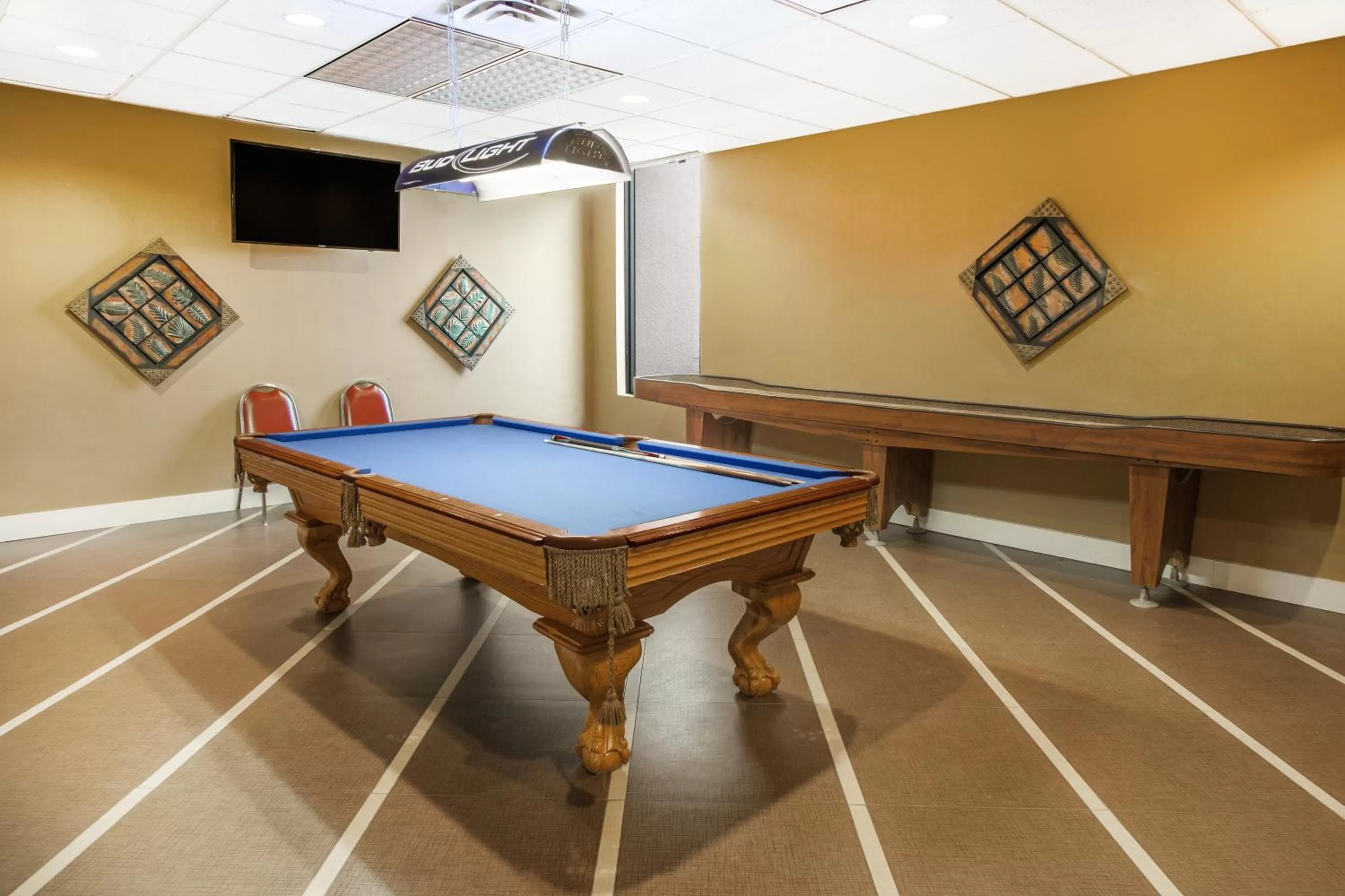 Billiard in Days Inn by Wyndham Sherman