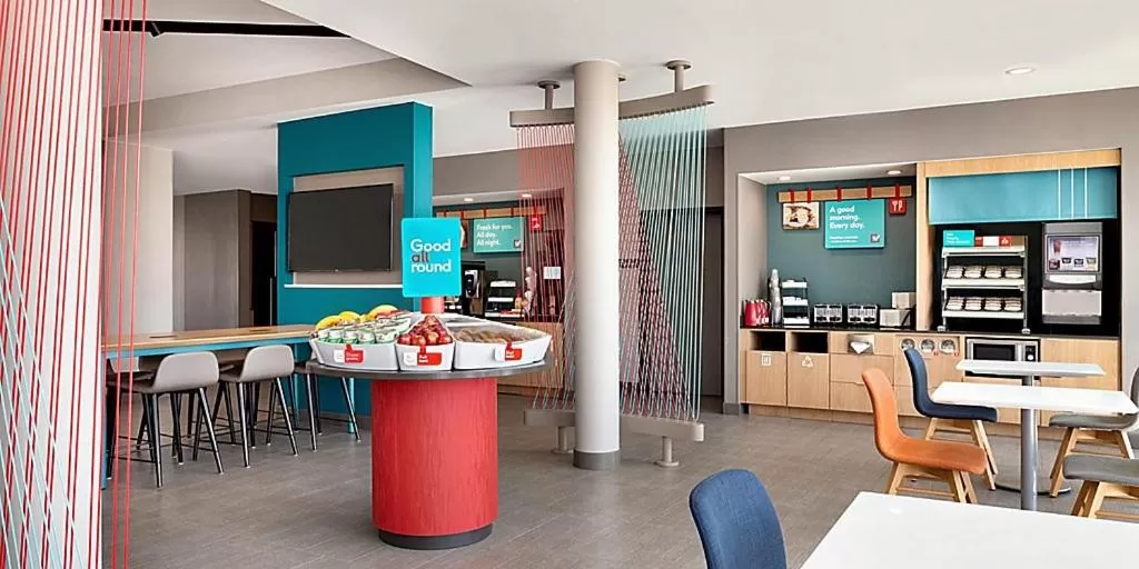 Food and drinks in avid hotels - Detroit - Warren by IHG