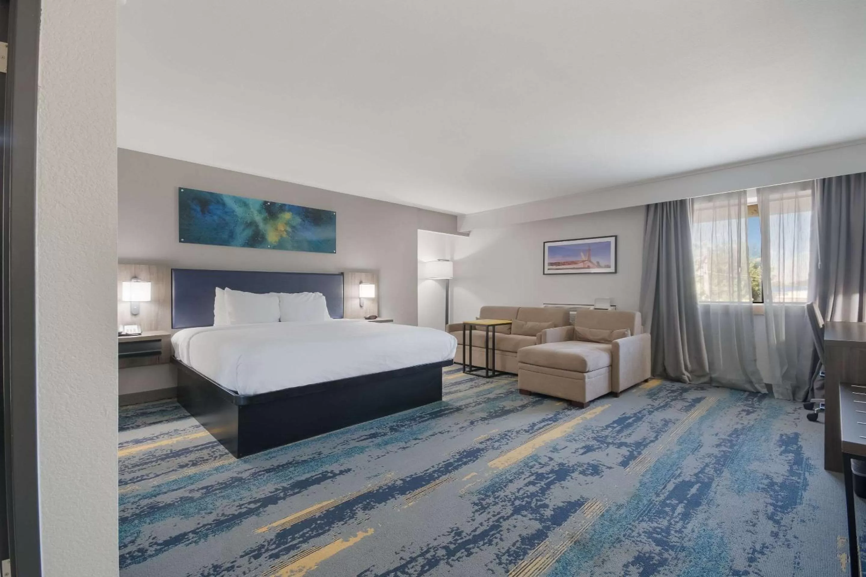 Bedroom, Bed in Clarion Pointe OKC Airport