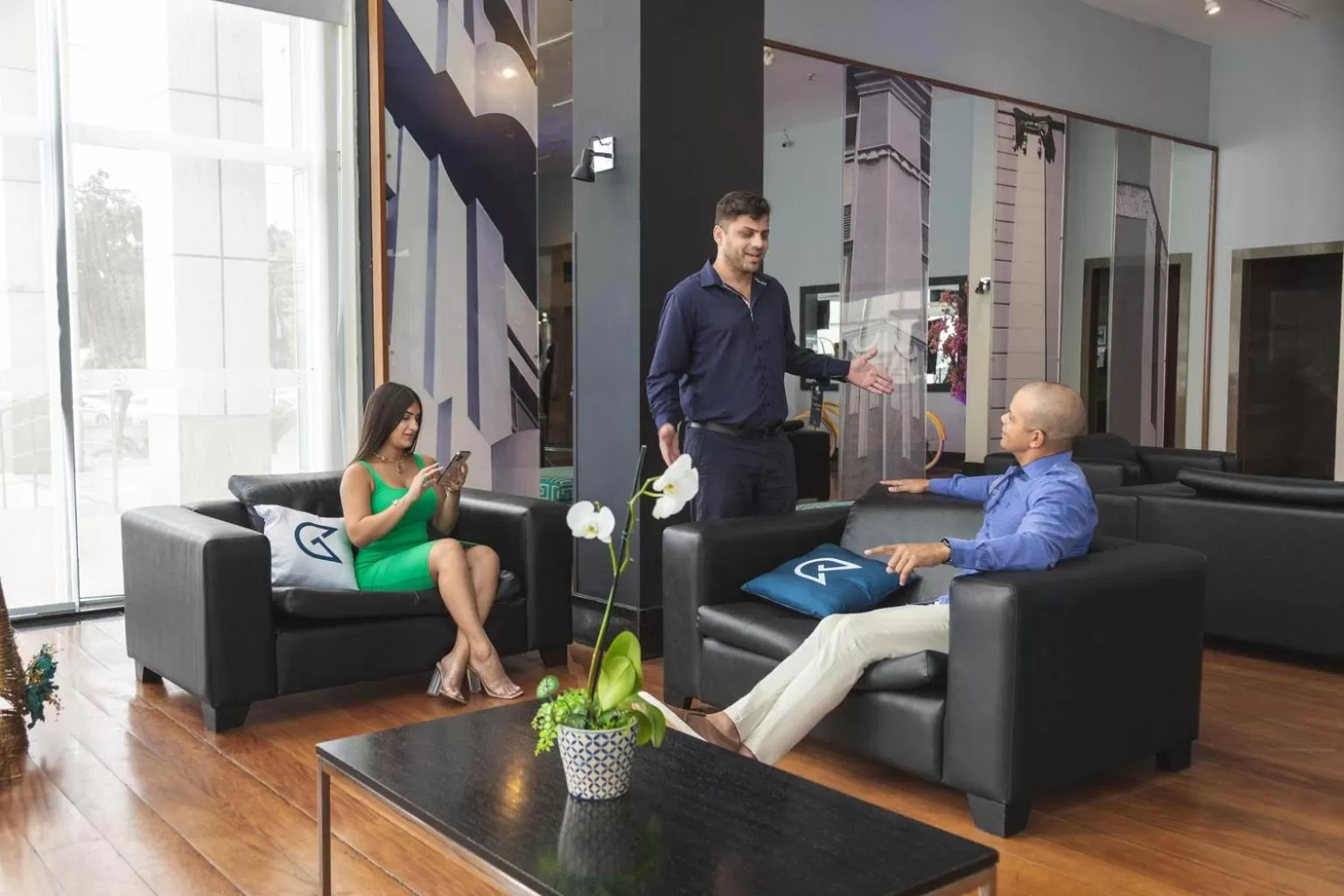 group of guests in Golden Tulip Porto Vitória