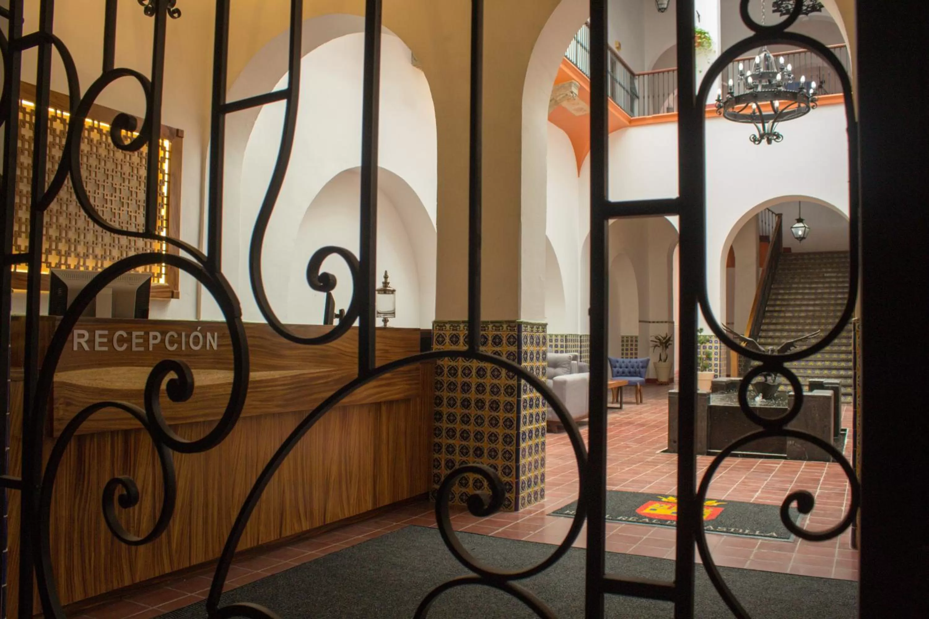 Lobby or reception in Hotel Real de Castilla Colonial