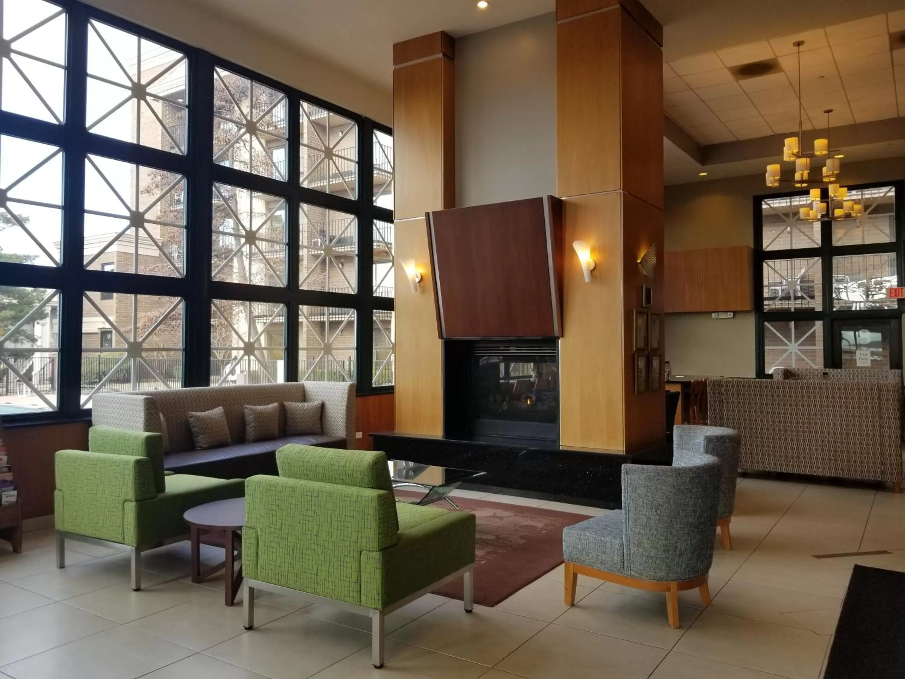 Property building in Holiday Inn Express Schaumburg-Rolling Meadows by IHG