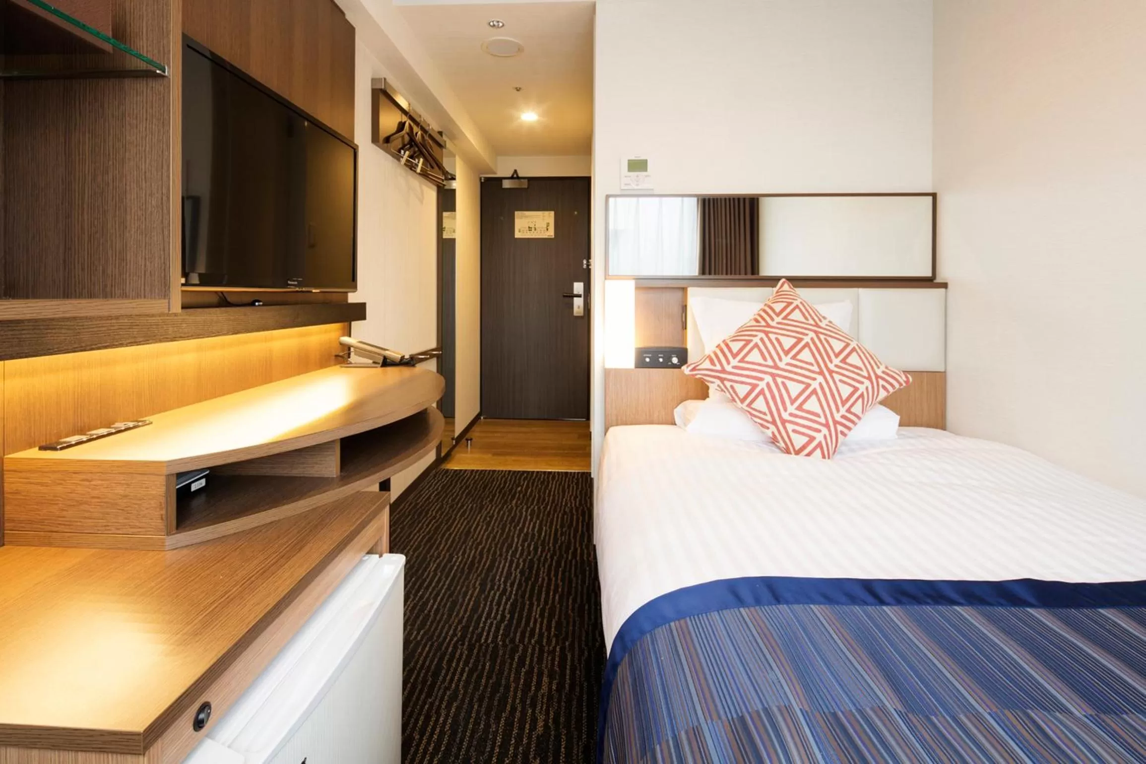 Spring, Bed in Hotel Mystays Gotanda Station