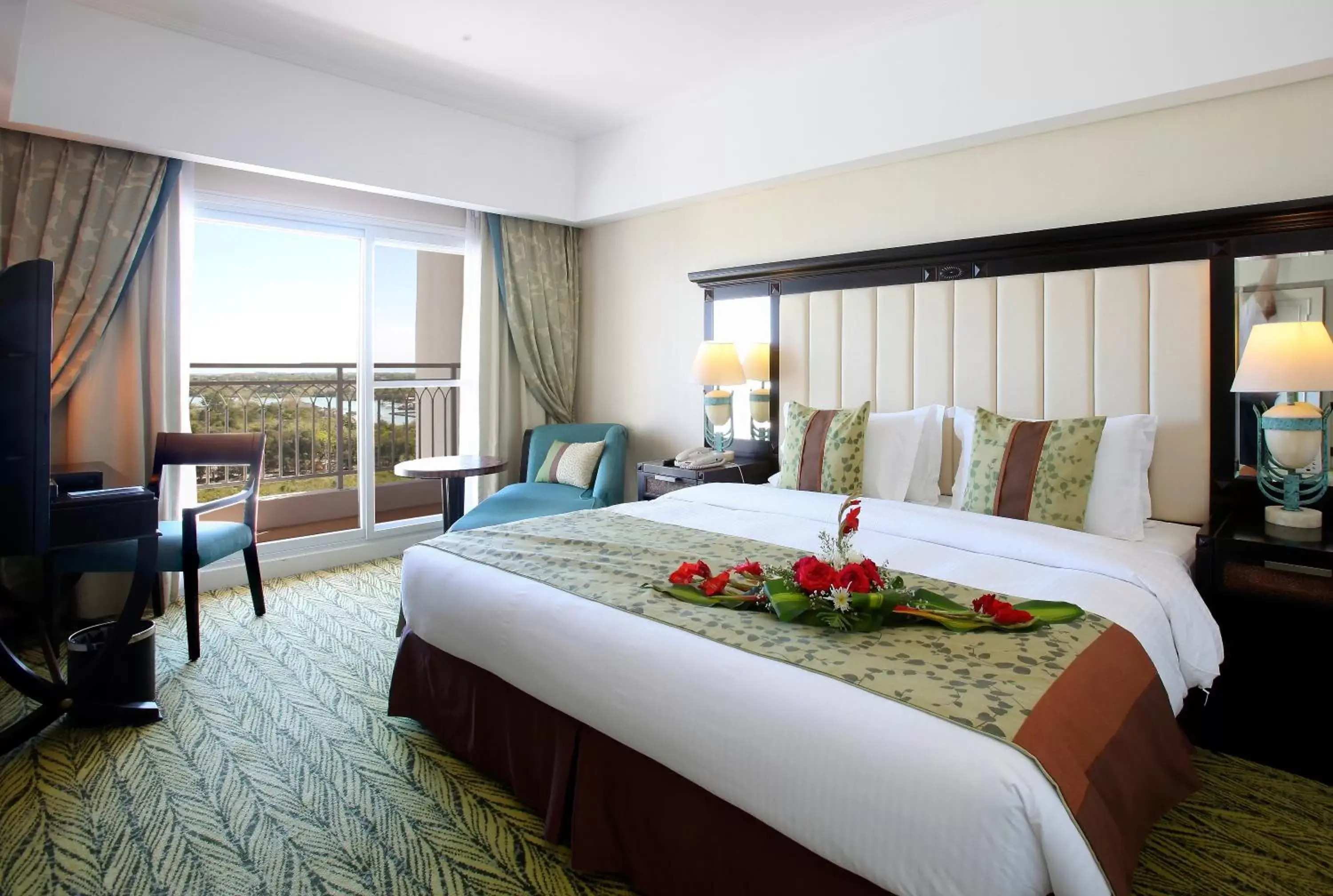 Deluxe Room in Jpark Island Resort & Waterpark Cebu Deluxe Room in Jpark Island Resort & Waterpark Cebu