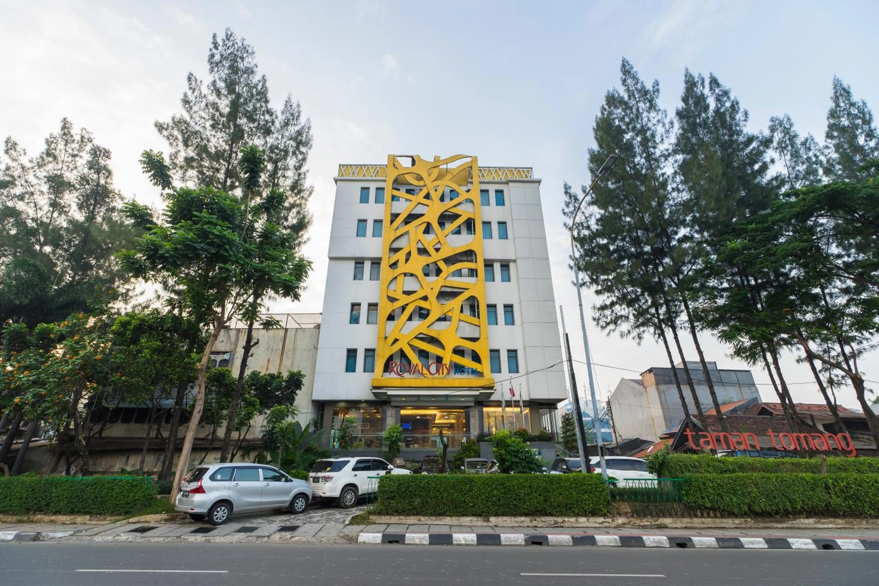 Property building in Royal City Hotel Jakarta