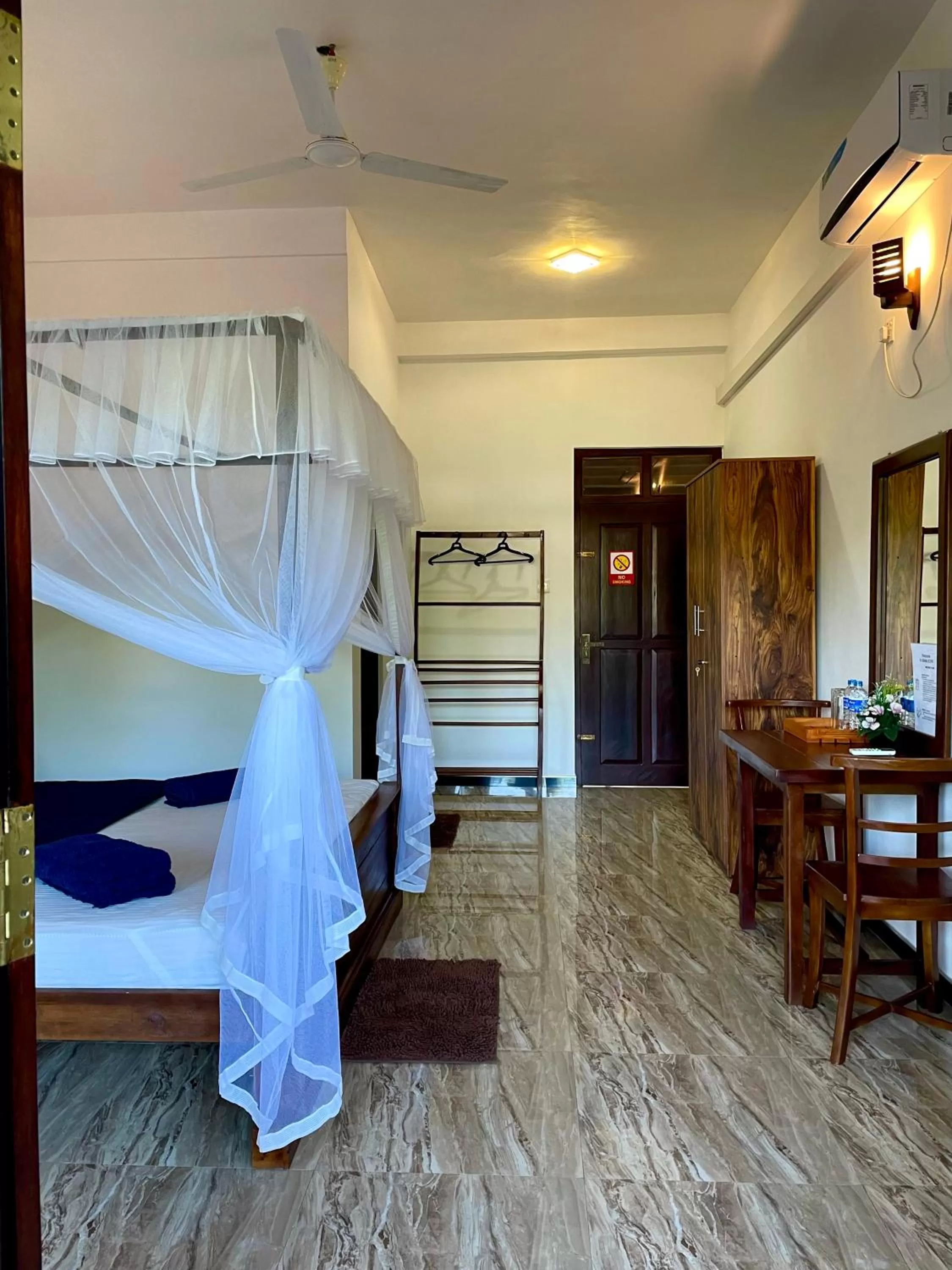 Bed in Shan Star Weligama