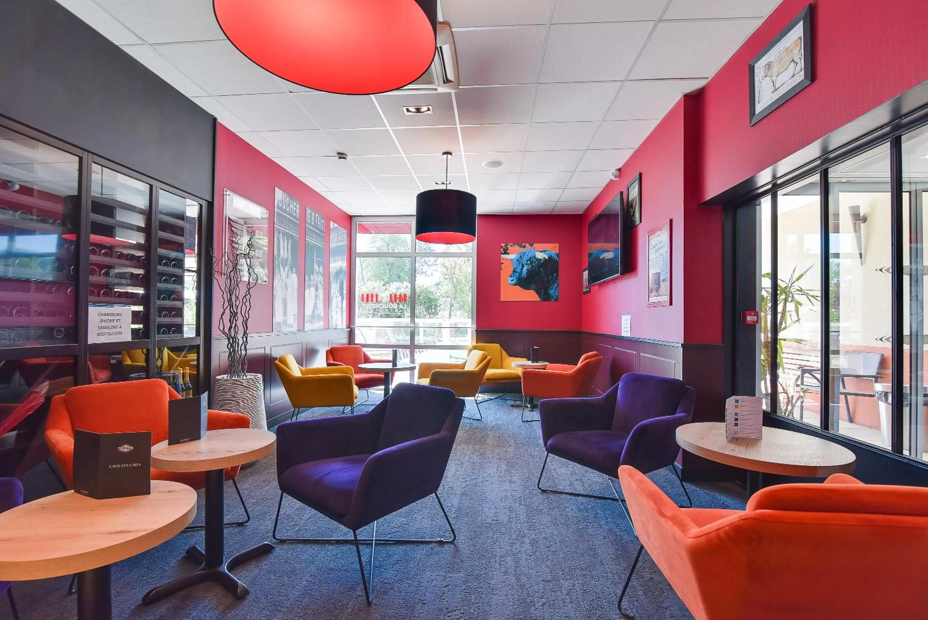 Communal lounge/ TV room in Kyriad Aix Les Milles - Plan de Campagne