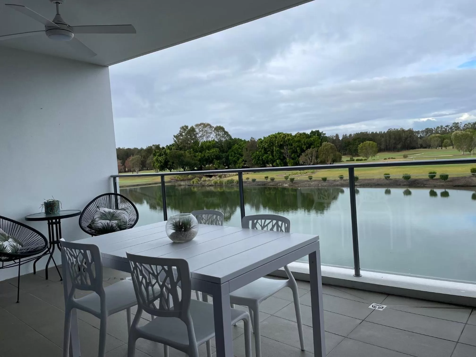 Balcony/Terrace in Signature Waterfront Apartments