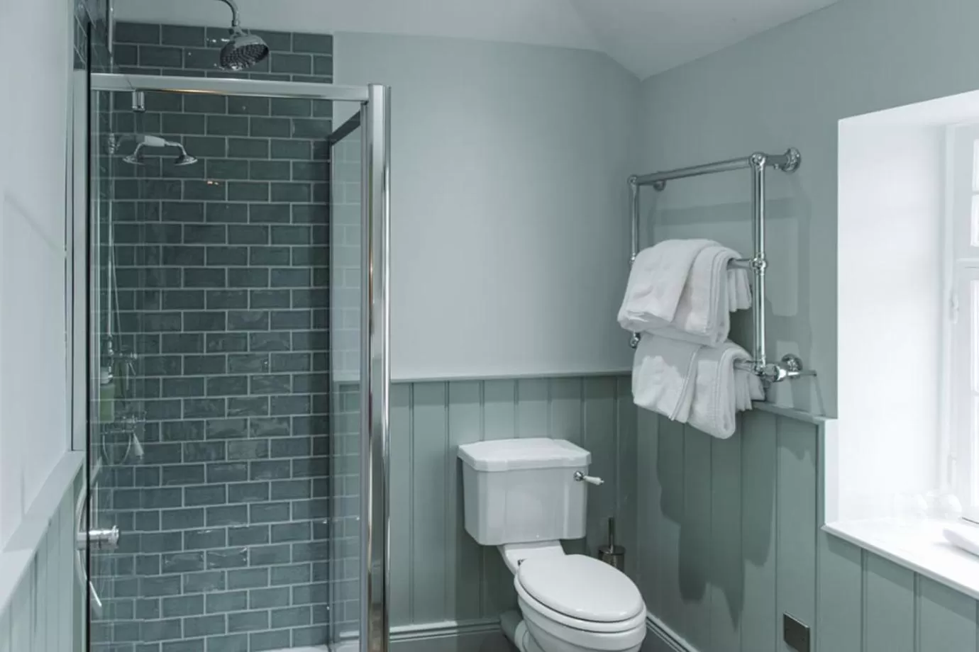 Shower in The Beaumont Hexham