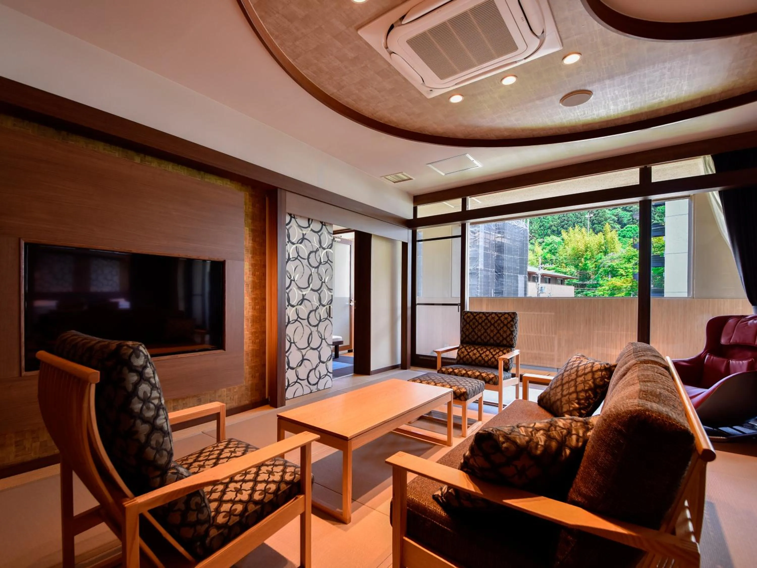 Photo of the whole room in Okuno Hosomichi