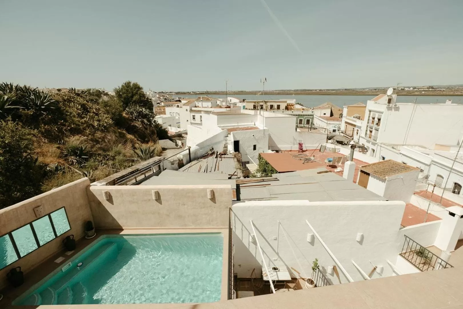Landmark view, Pool View in Casa Victoire Ayamonte