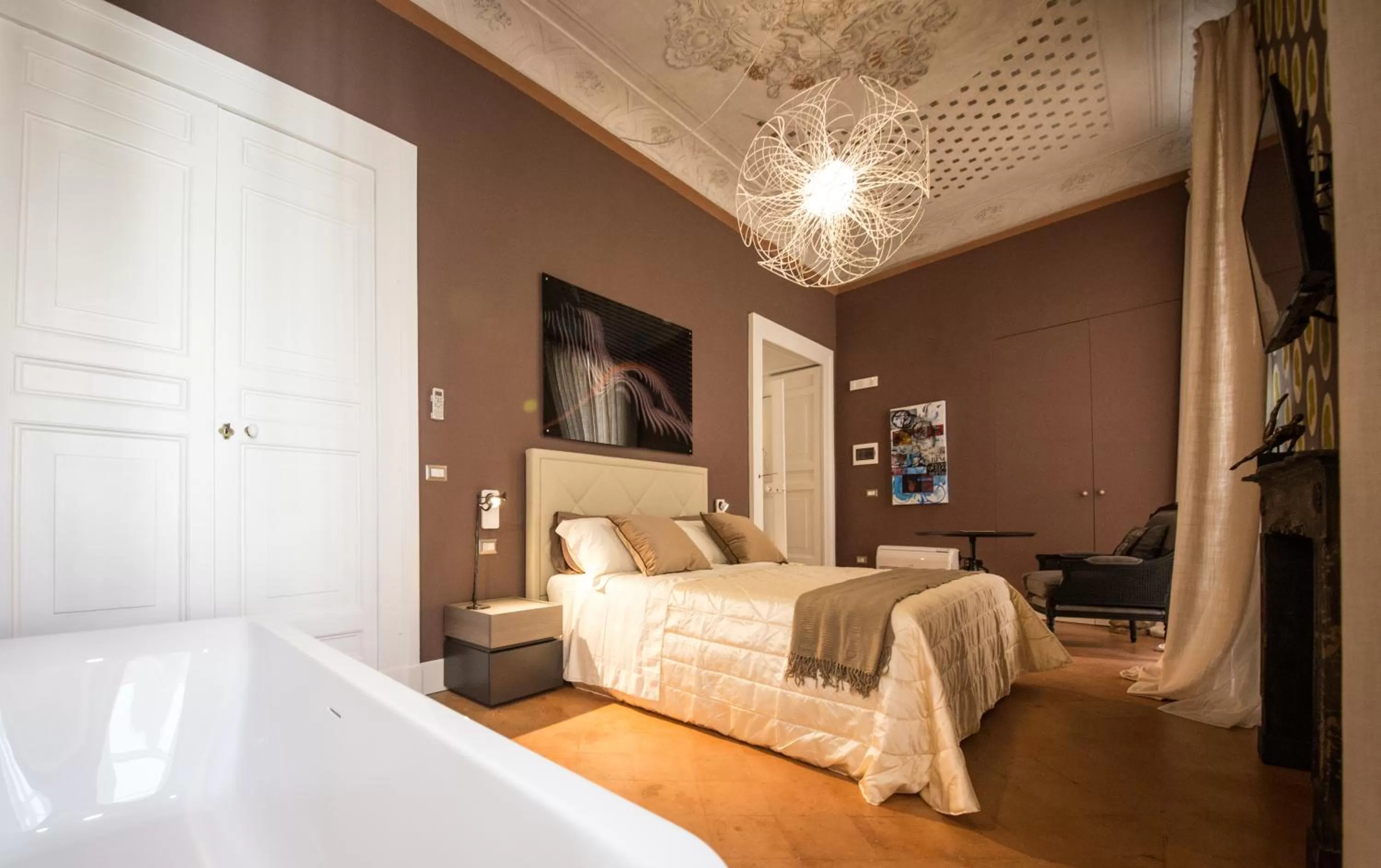 Bed in Palazzo Cannavina Suite & Private SPA