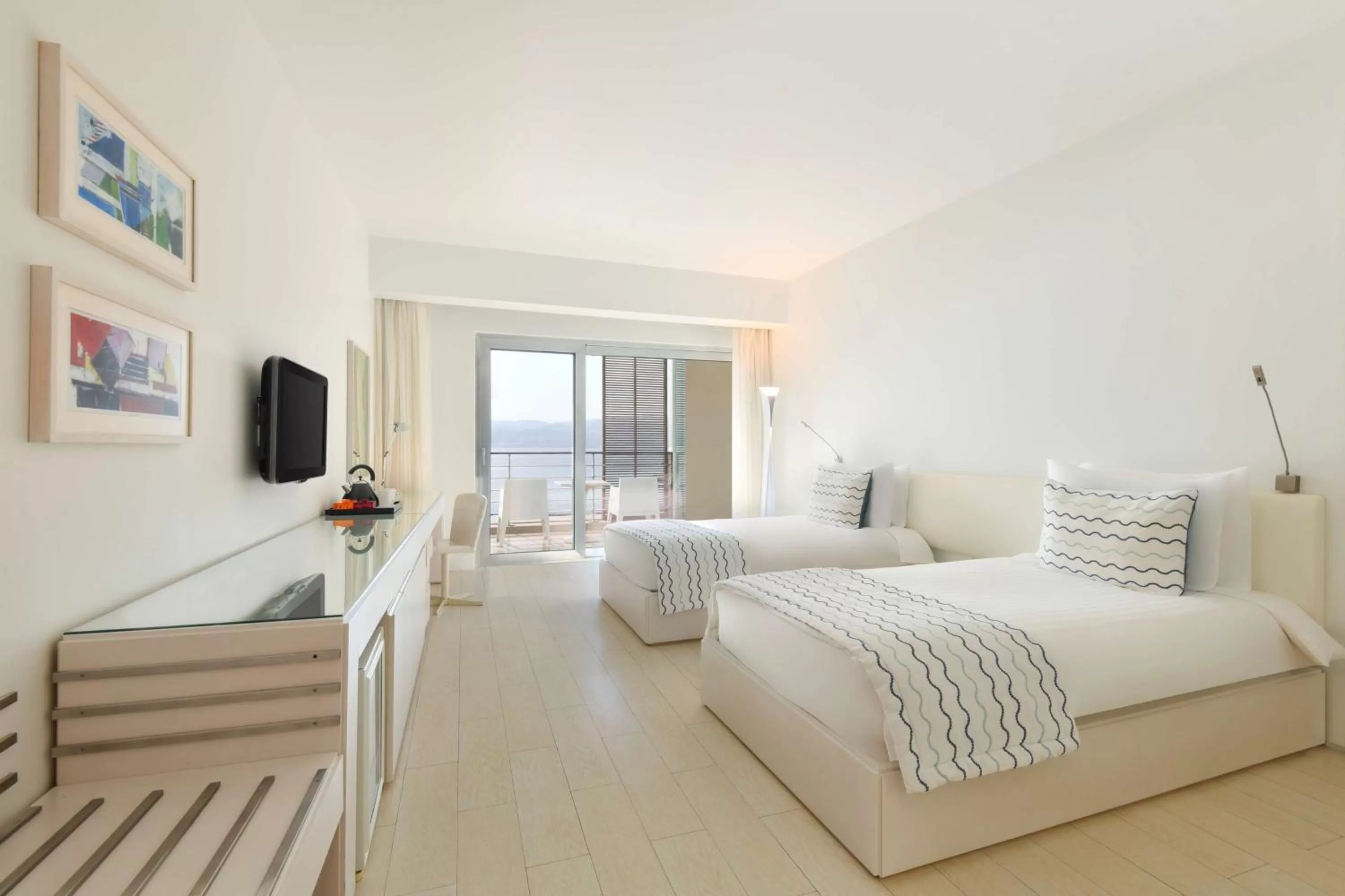 Bedroom, Bed in Kempinski Hotel Aqaba