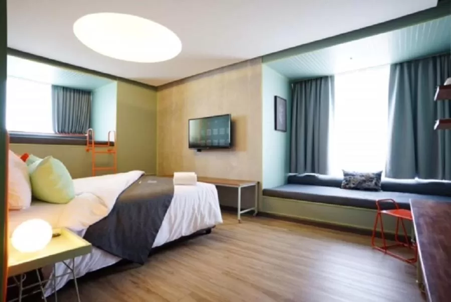 Bed in Samsen Street Hotel