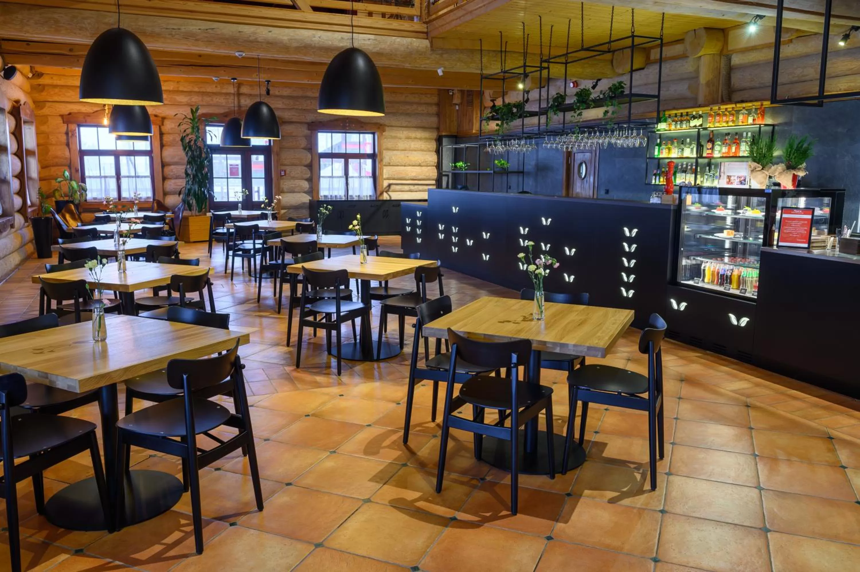 Restaurant/places to eat in Hotel Picaro Stok