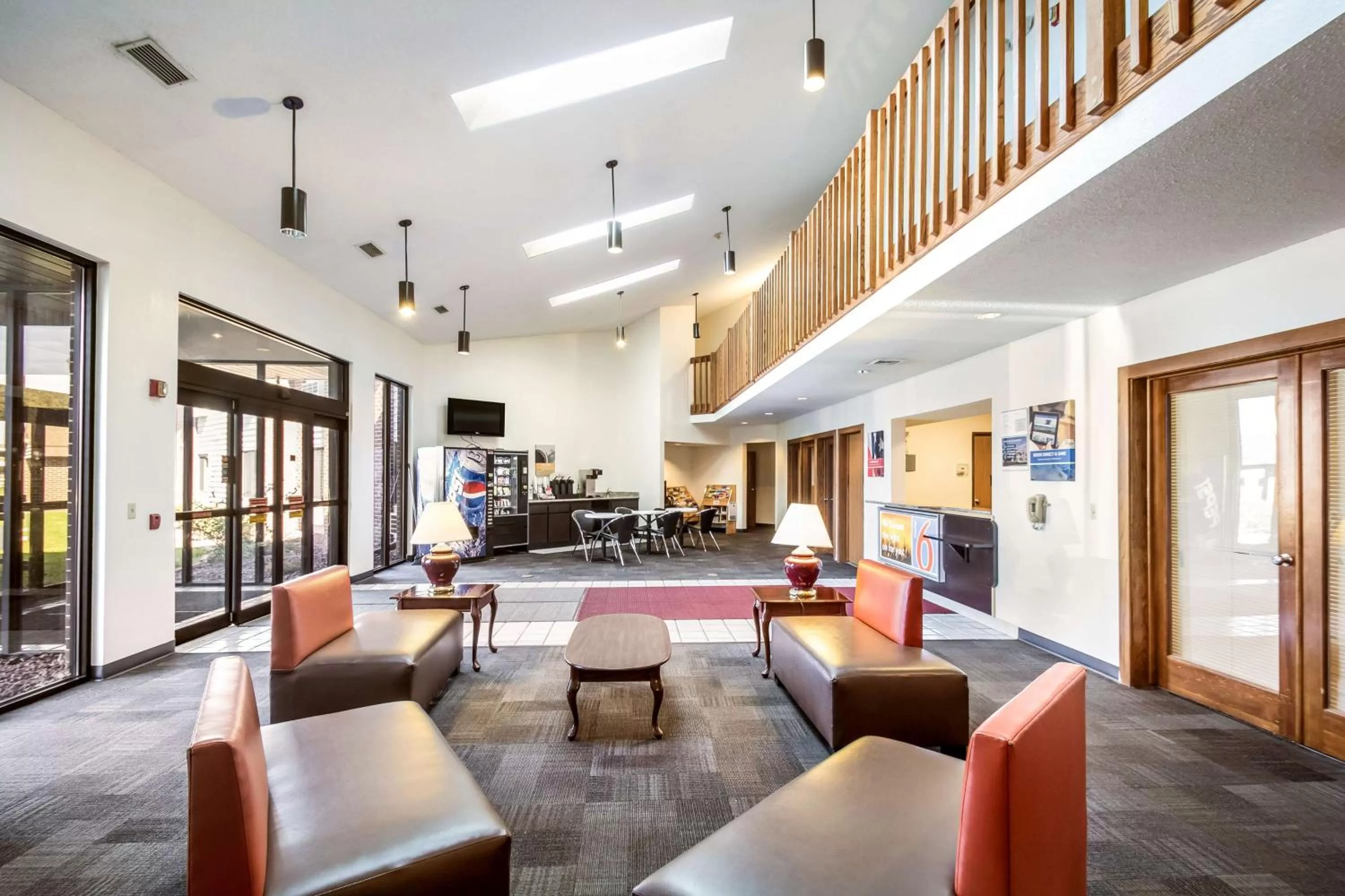 Communal lounge/ TV room in Motel 6-Saukville, WI