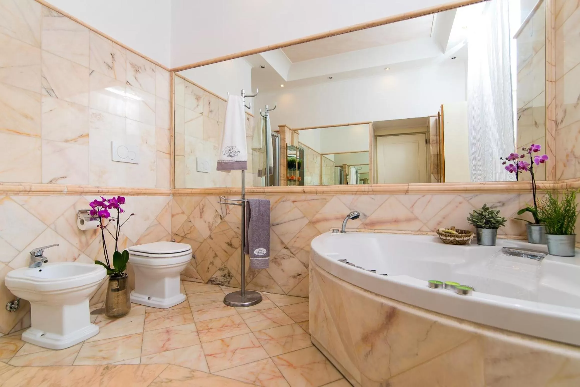 Bathroom in B&B Arco Di Gallieno