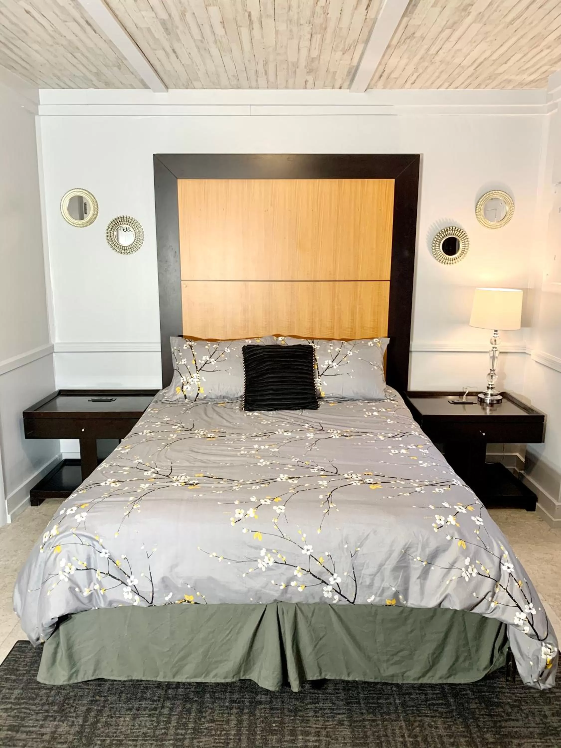 Bed in Spring Creek Hotel