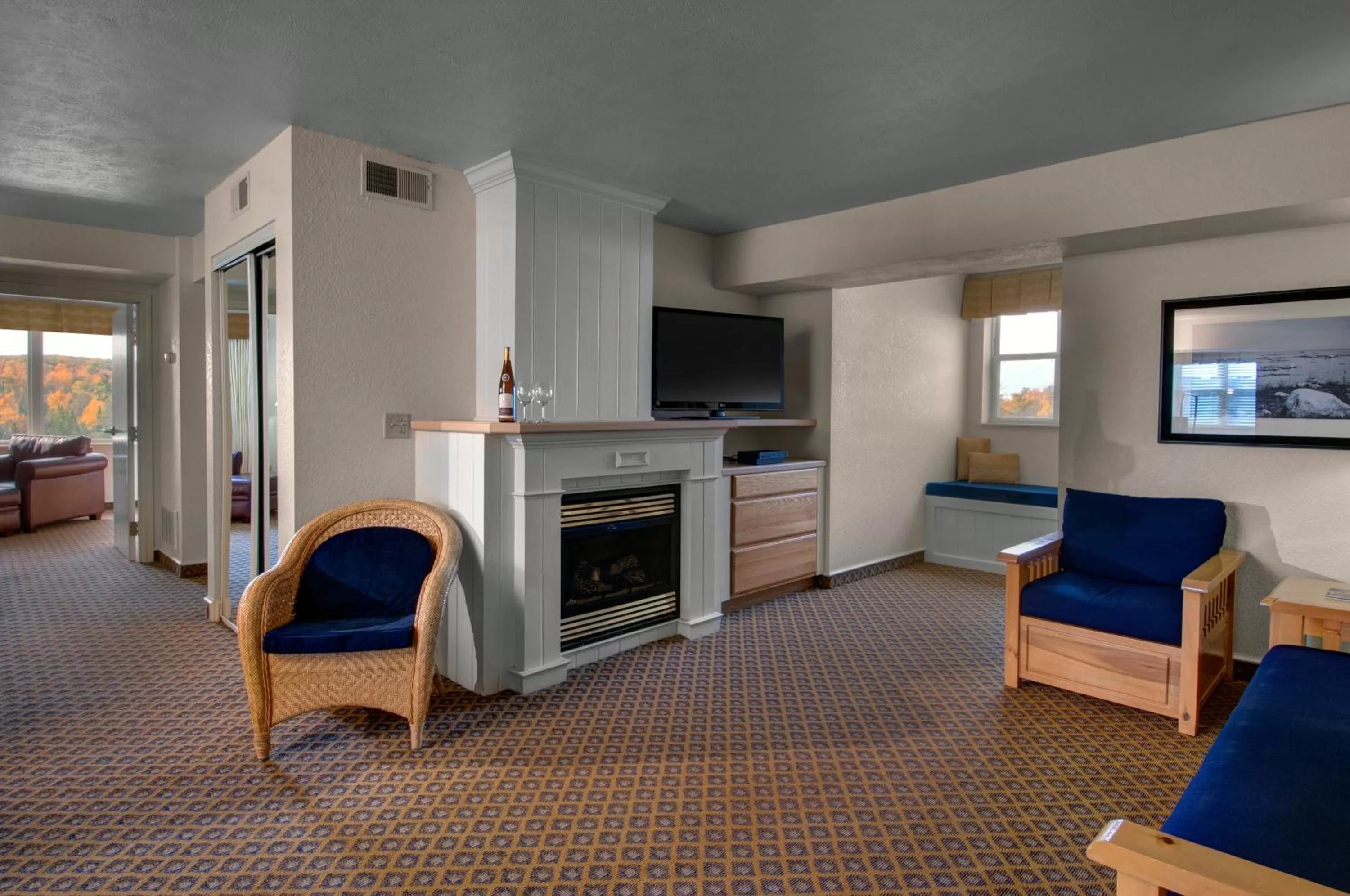 Day in Cherry Tree Inn & Suites