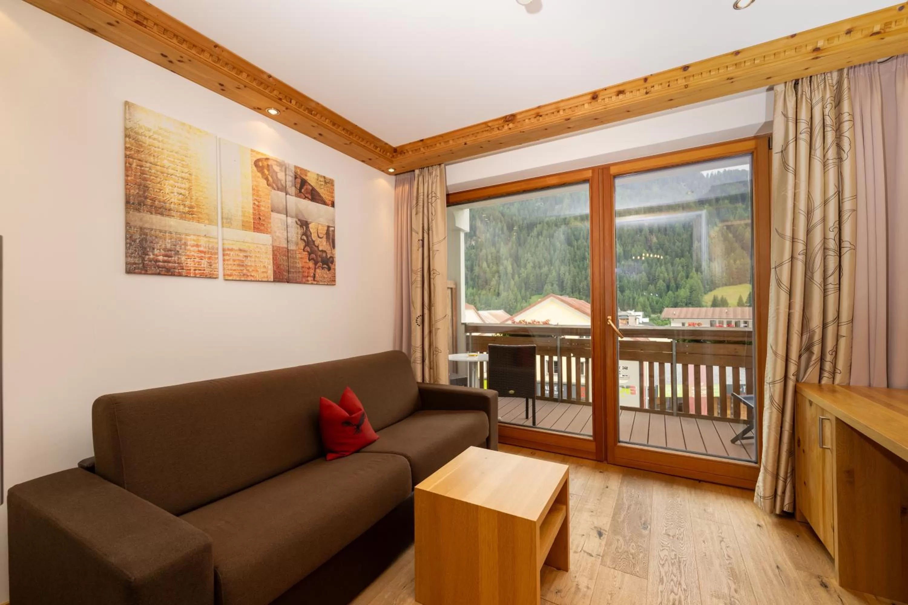 Seating area in Hotel Schwarzer Adler
