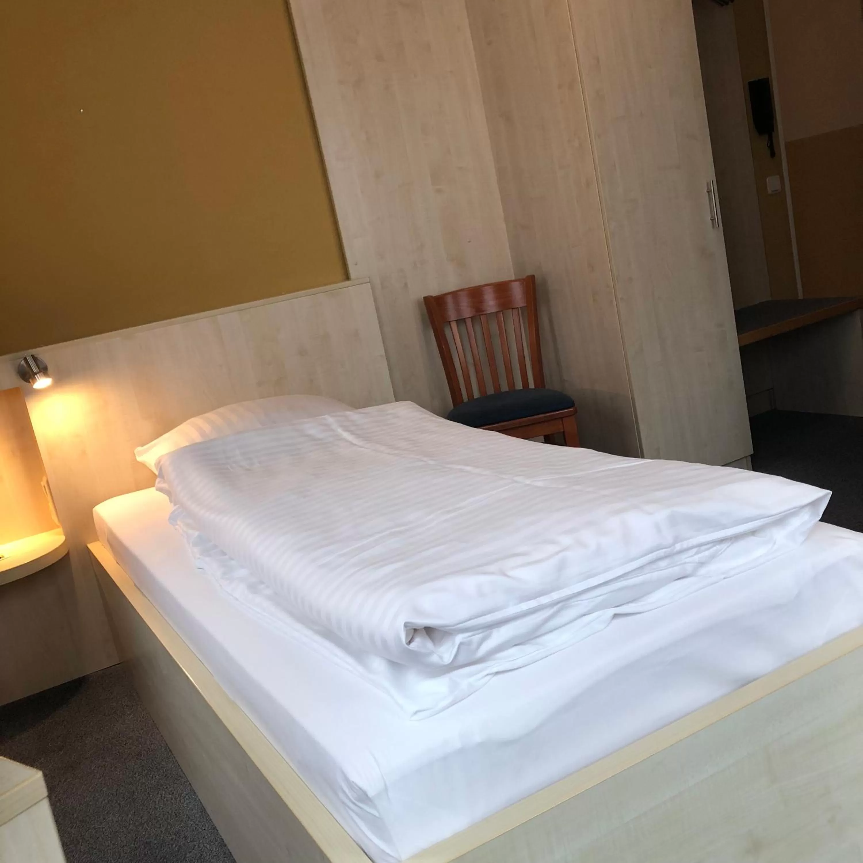 Bed in Hotel Select