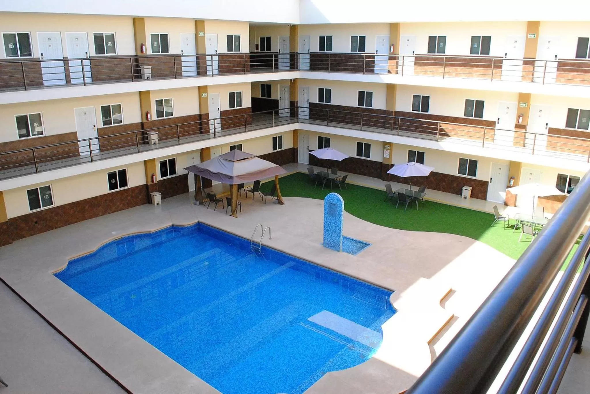 Swimming pool in Gran Hotel Residencial Galerias