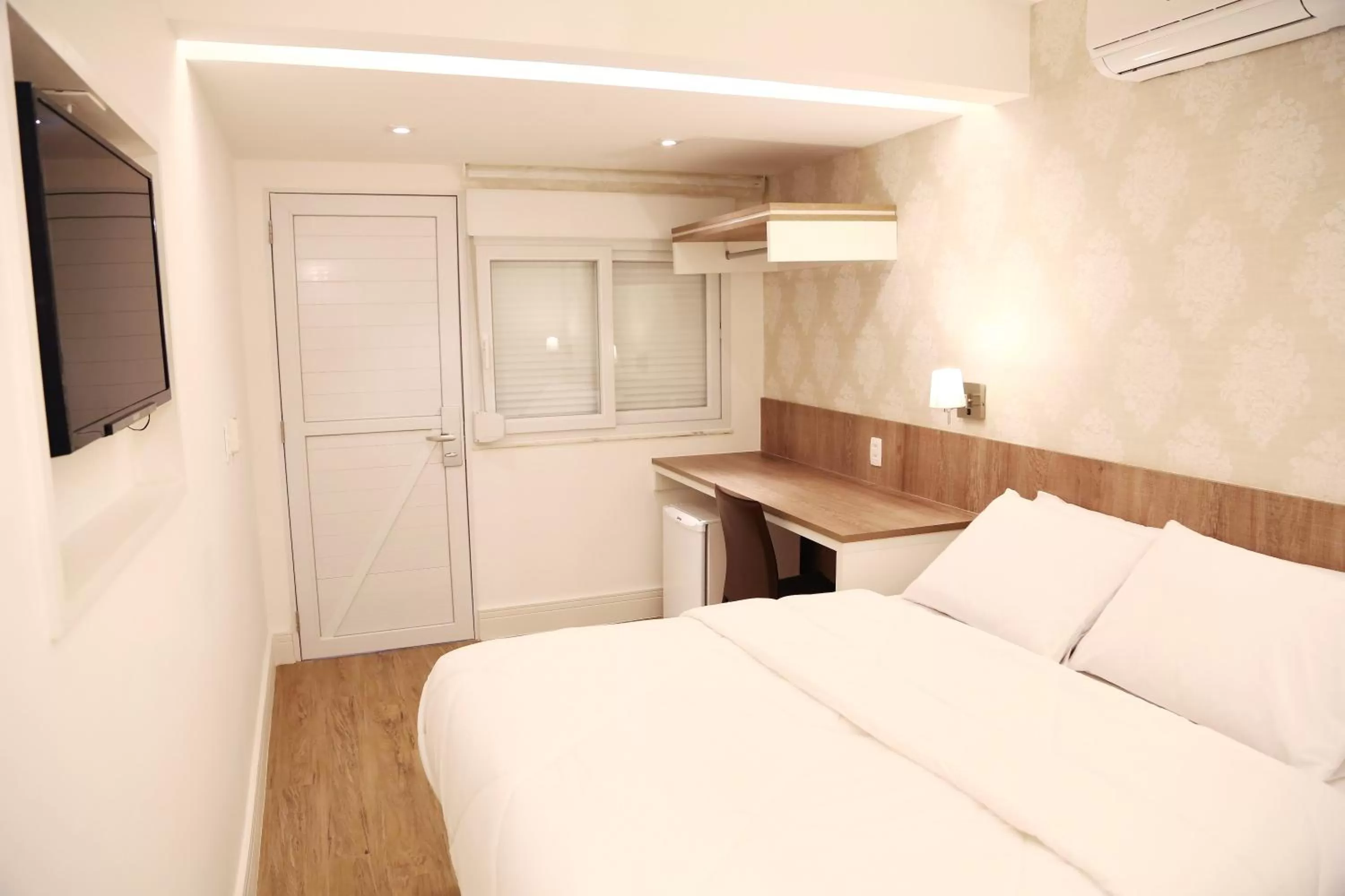 Bedroom, Bed in Sant' Martre