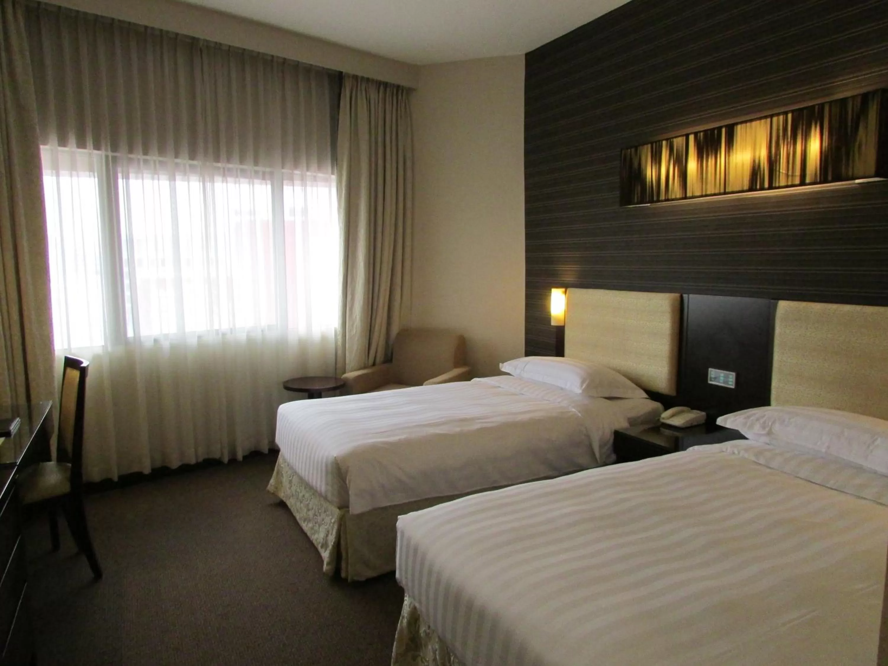 Day, Bed in Hotel Royal Queens