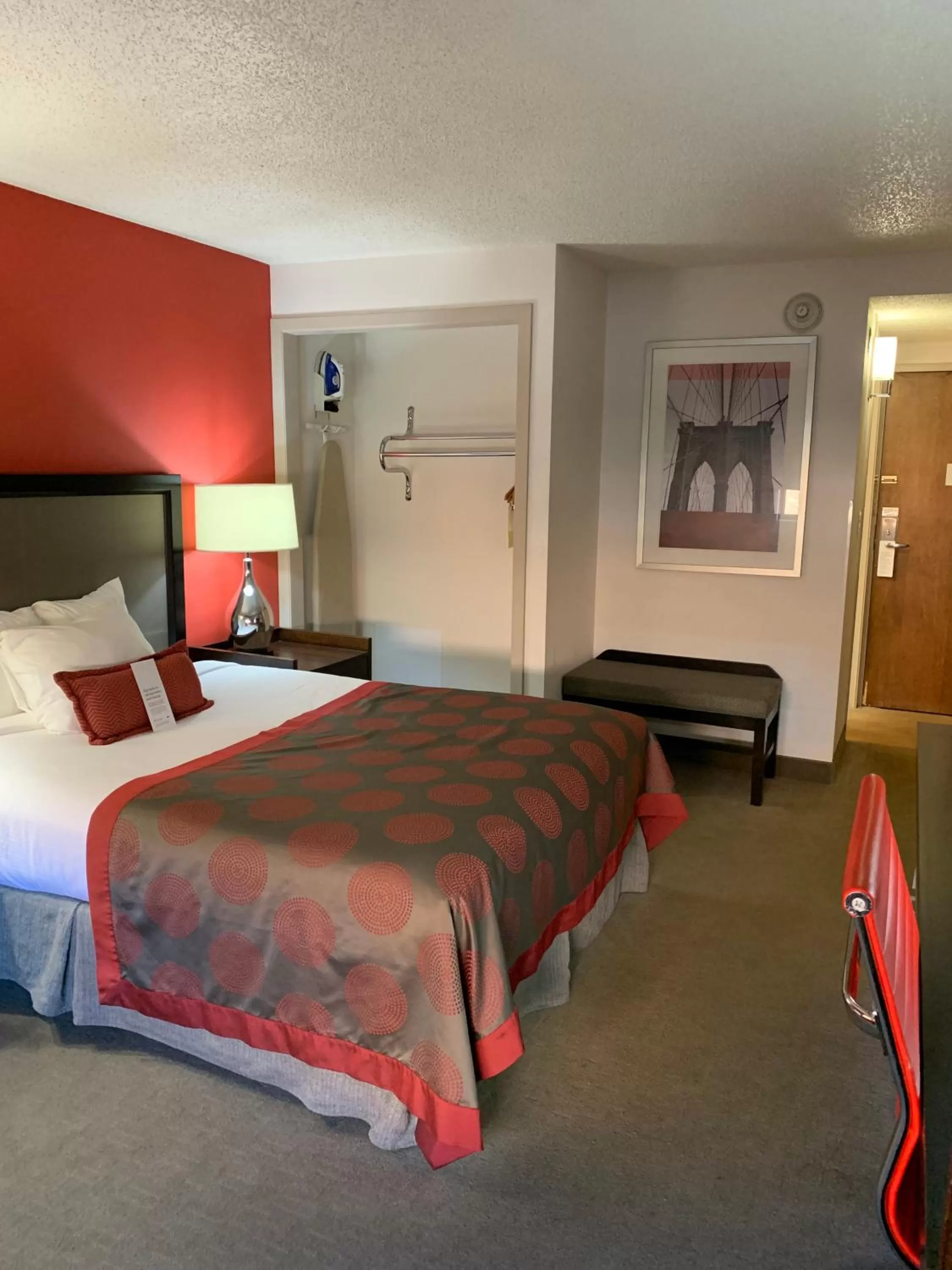 Photo of the whole room, Bed in Ramada by Wyndham Marquette