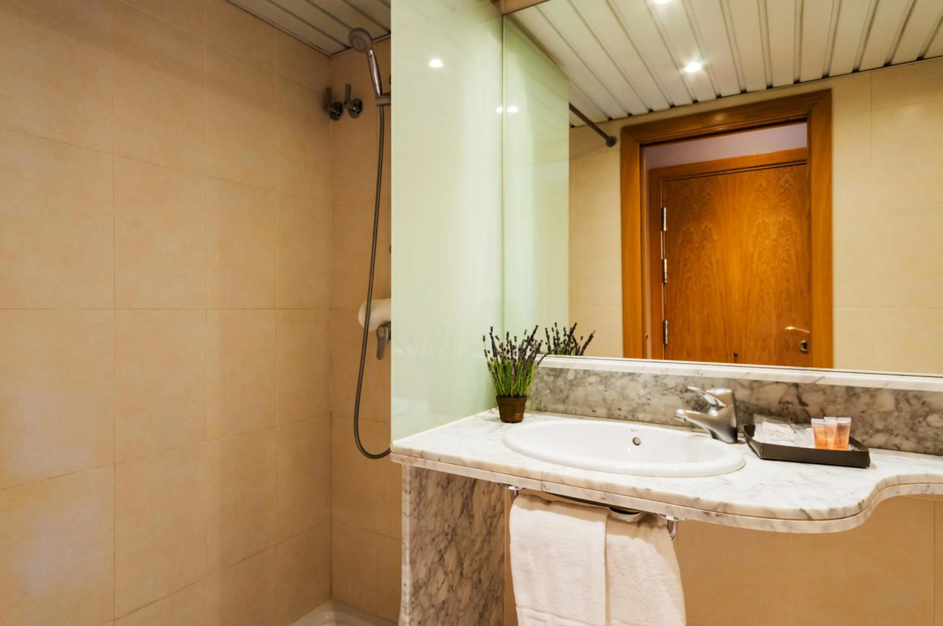 Bathroom in PARK SEDO Aparthotel