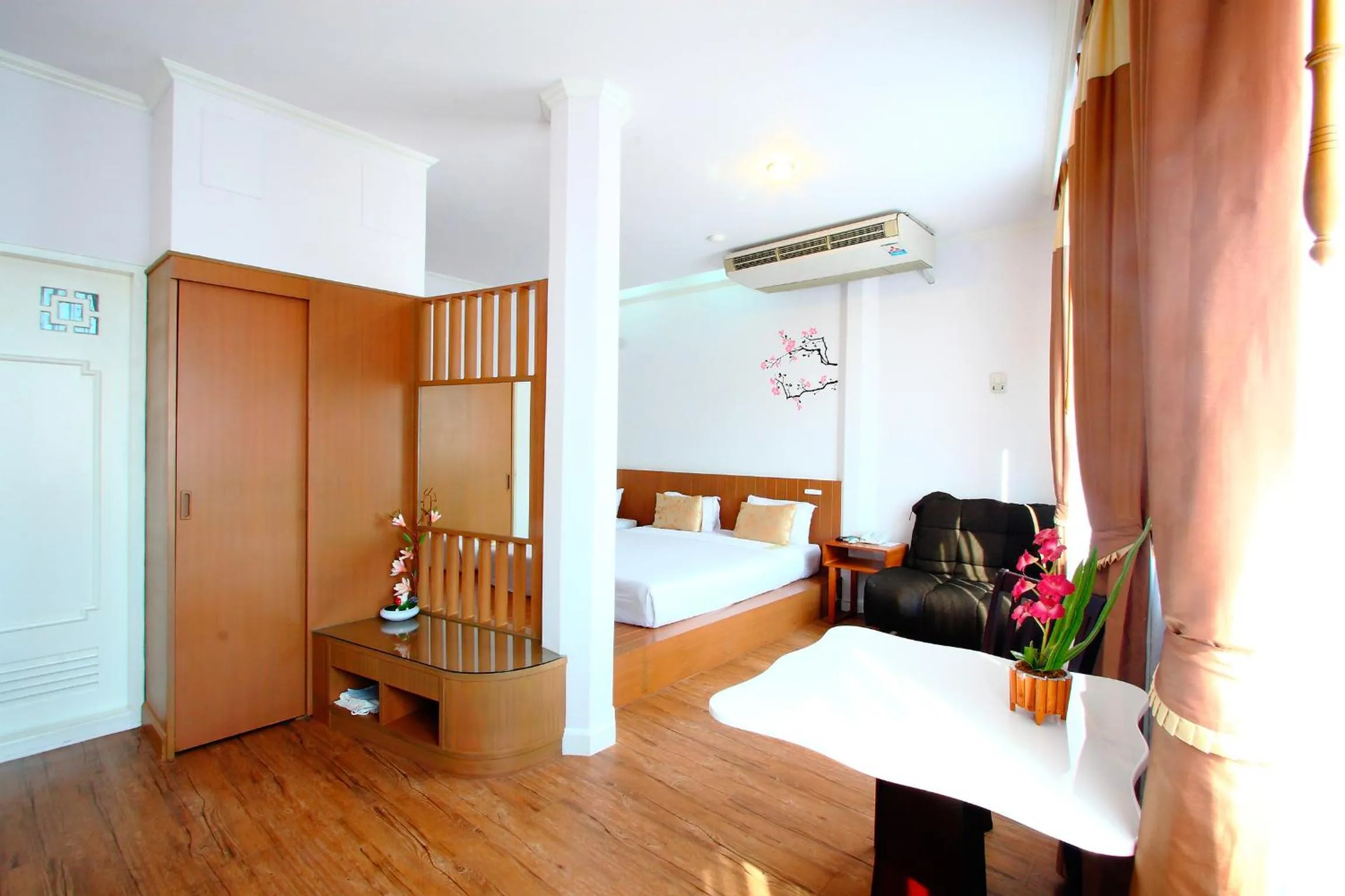 Photo of the whole room in China Town Hotel - SHA Plus Certified