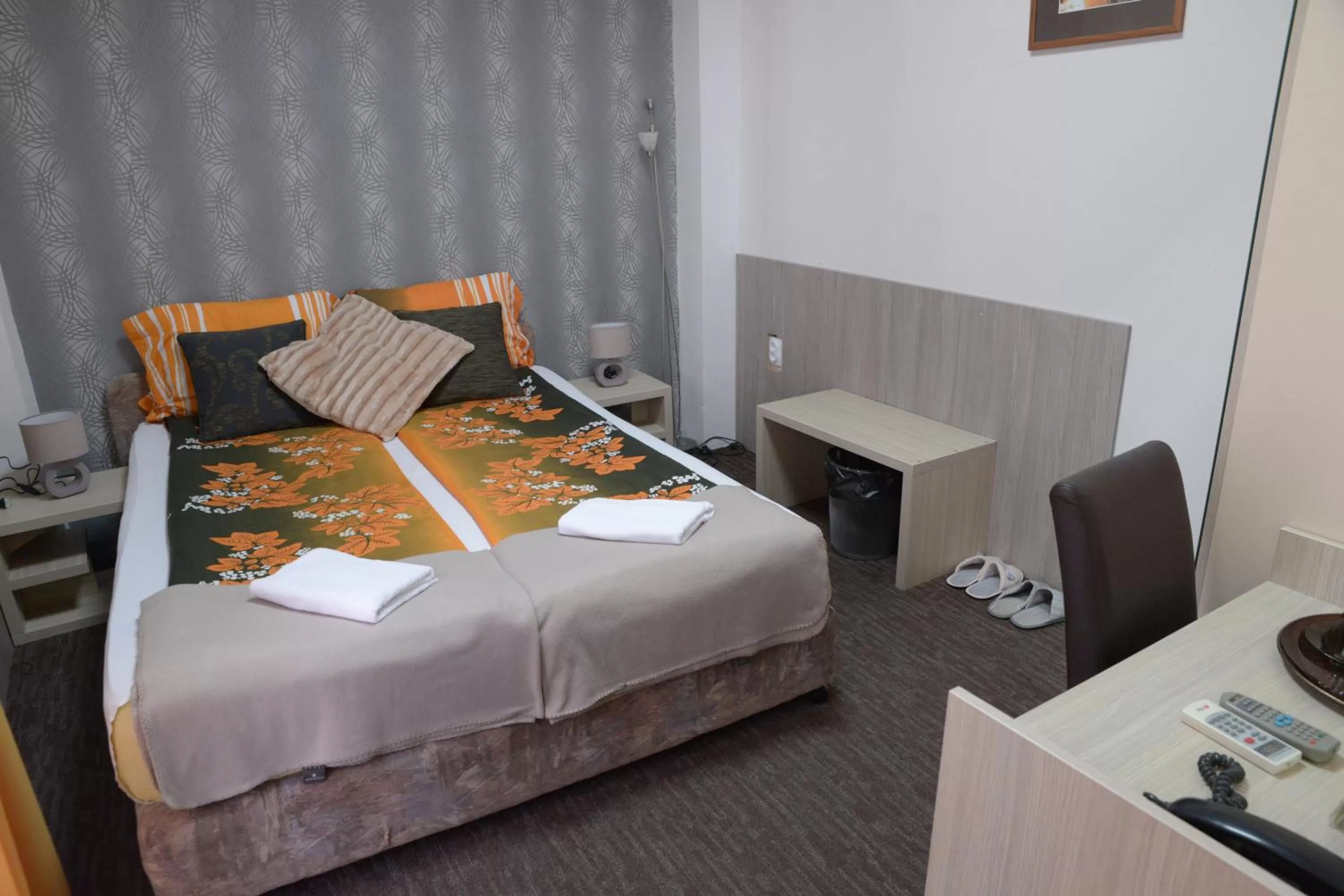 Bed in Guest House GOLDEN COIN