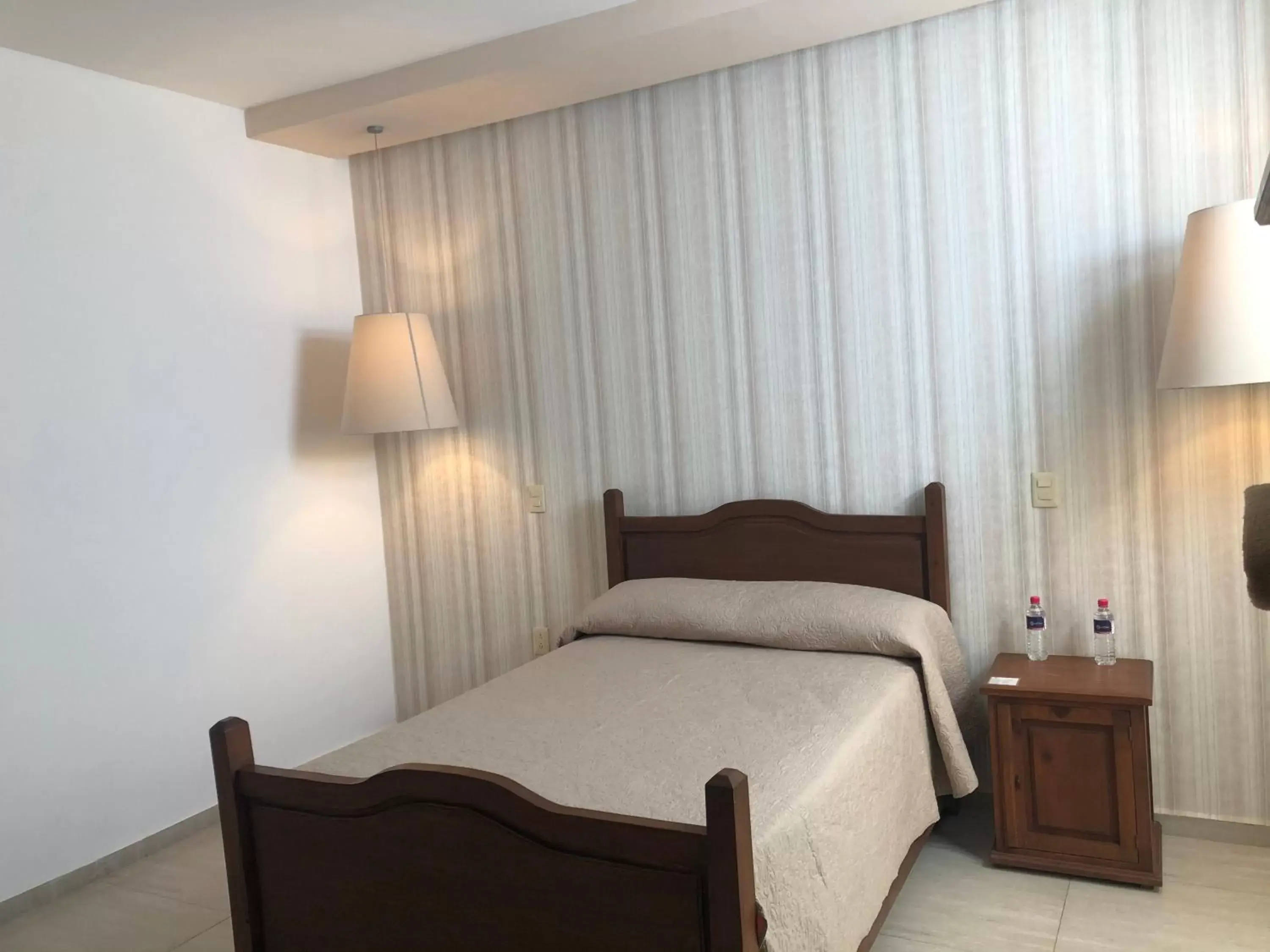 Double Room - single occupancy in Hotel Santa Rosa Double Room - single occupancy in Hotel Santa Rosa