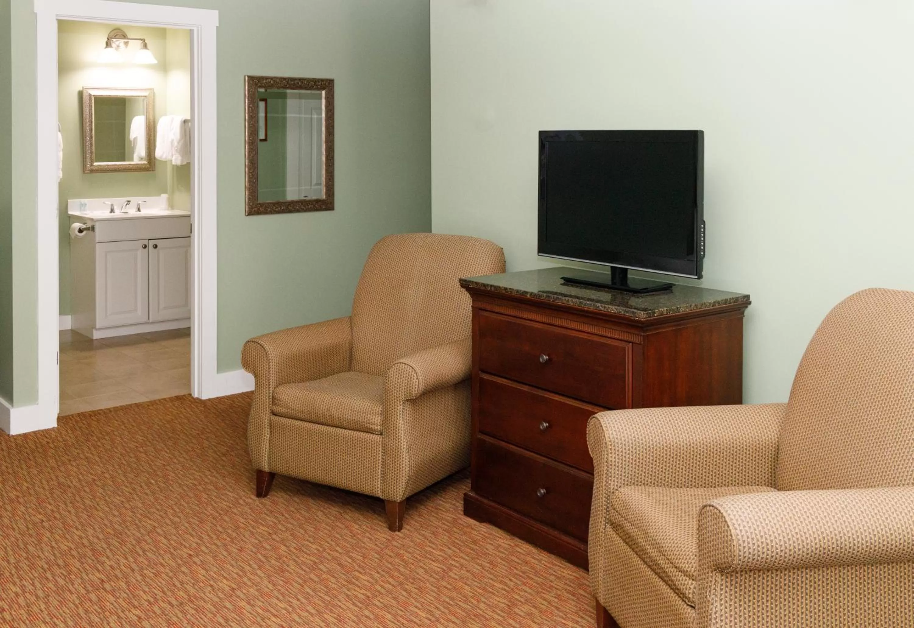 Bedroom in Admiral's Inn Resort