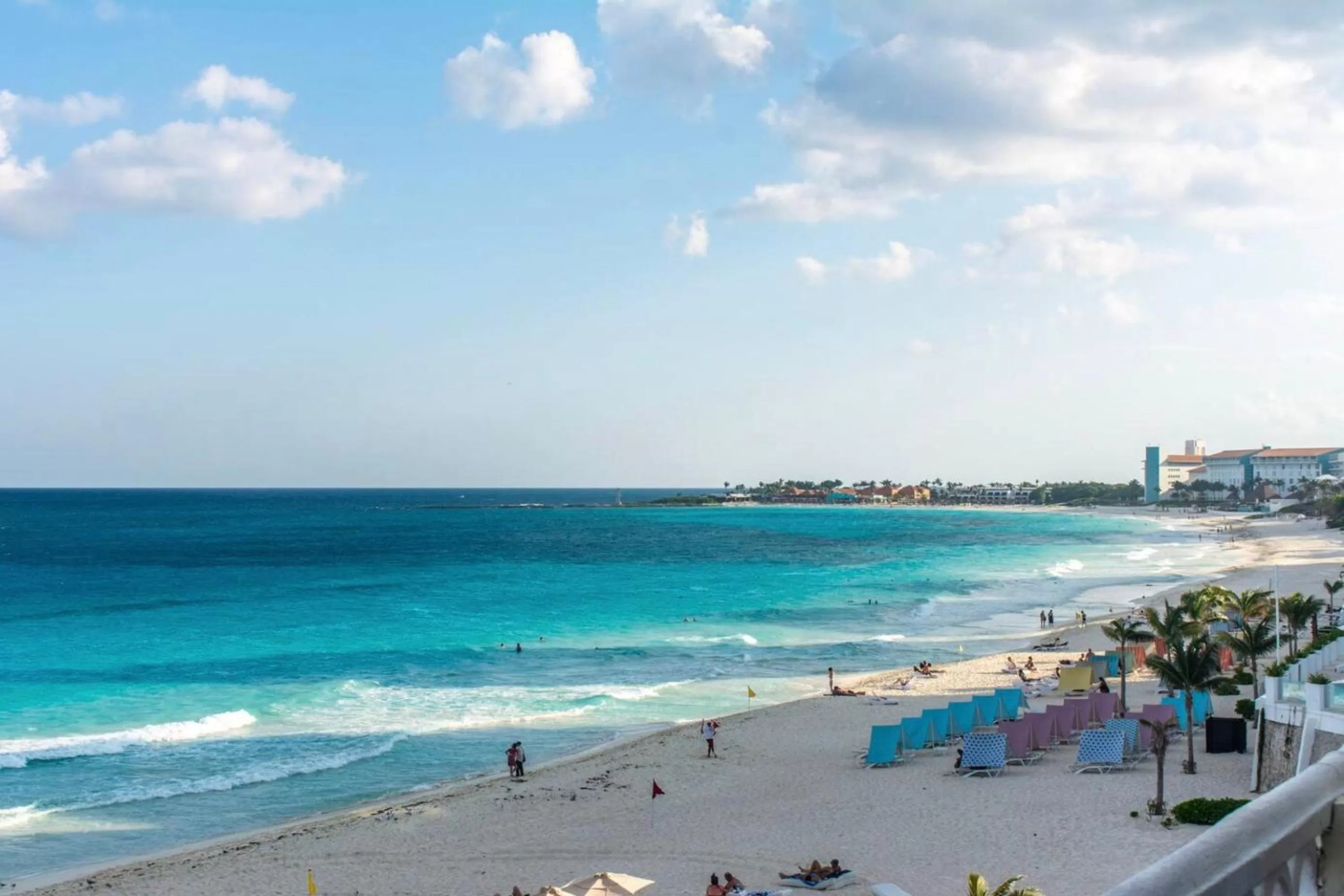 Beach in Cancun Beach&Sunrise