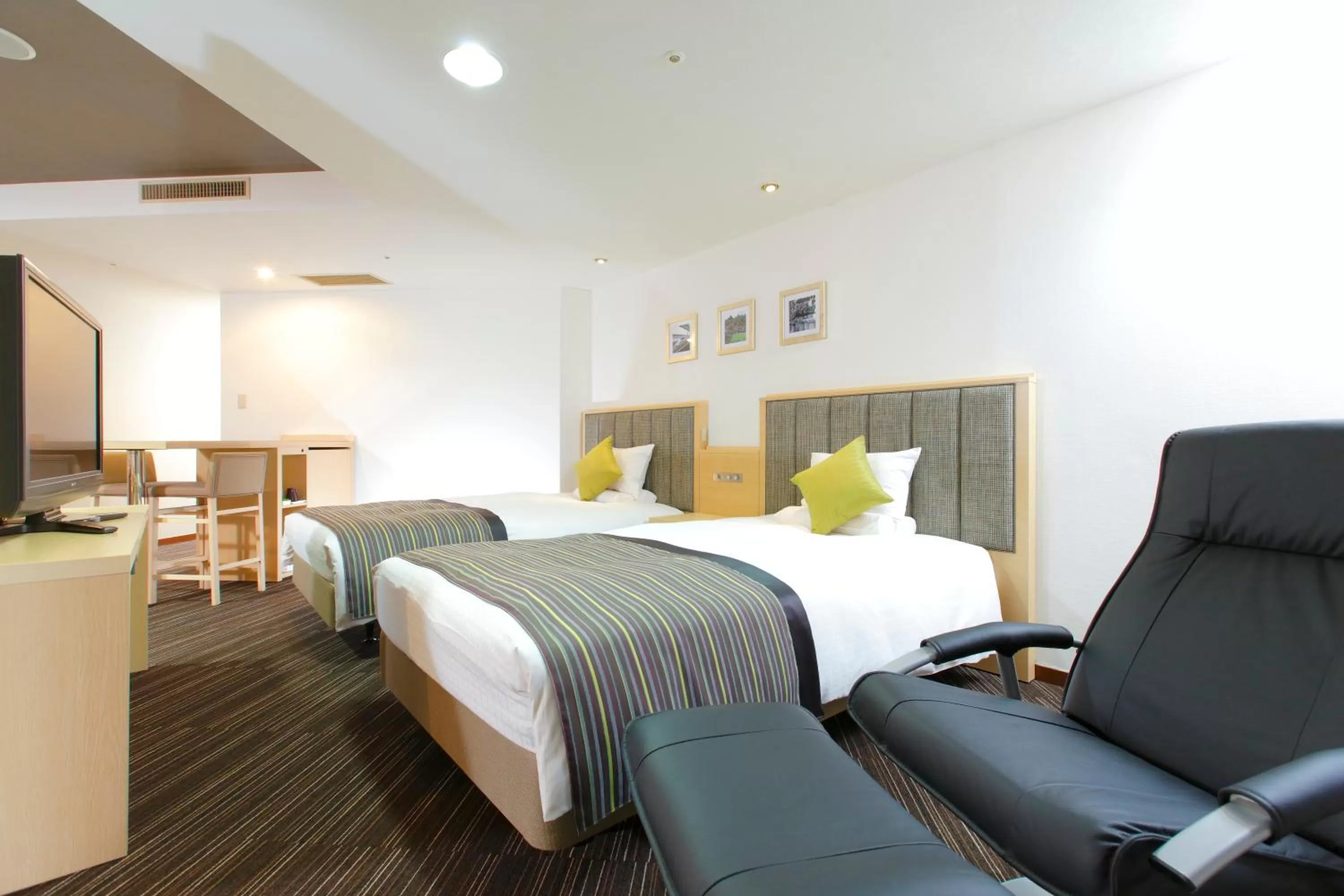 Spring, Bed in HOTEL MYSTAYS Utsunomiya