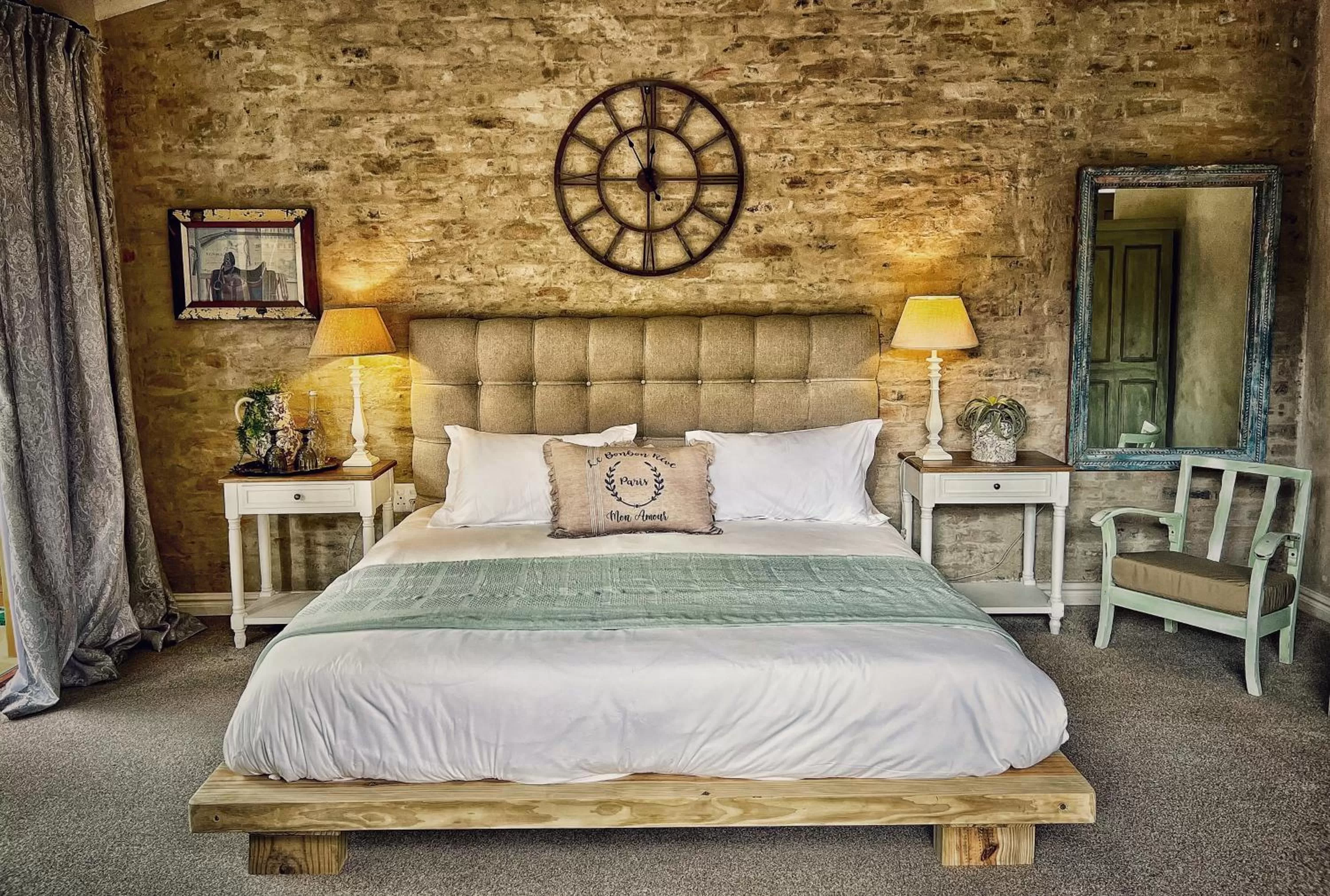 Bed in Petite Provence B&B