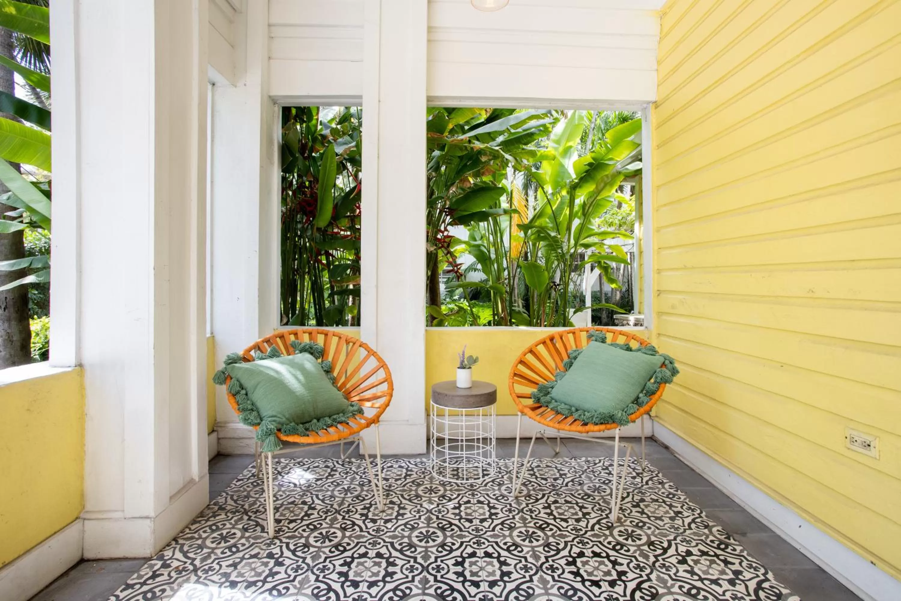 Patio in Miami River Inn by Renzzi