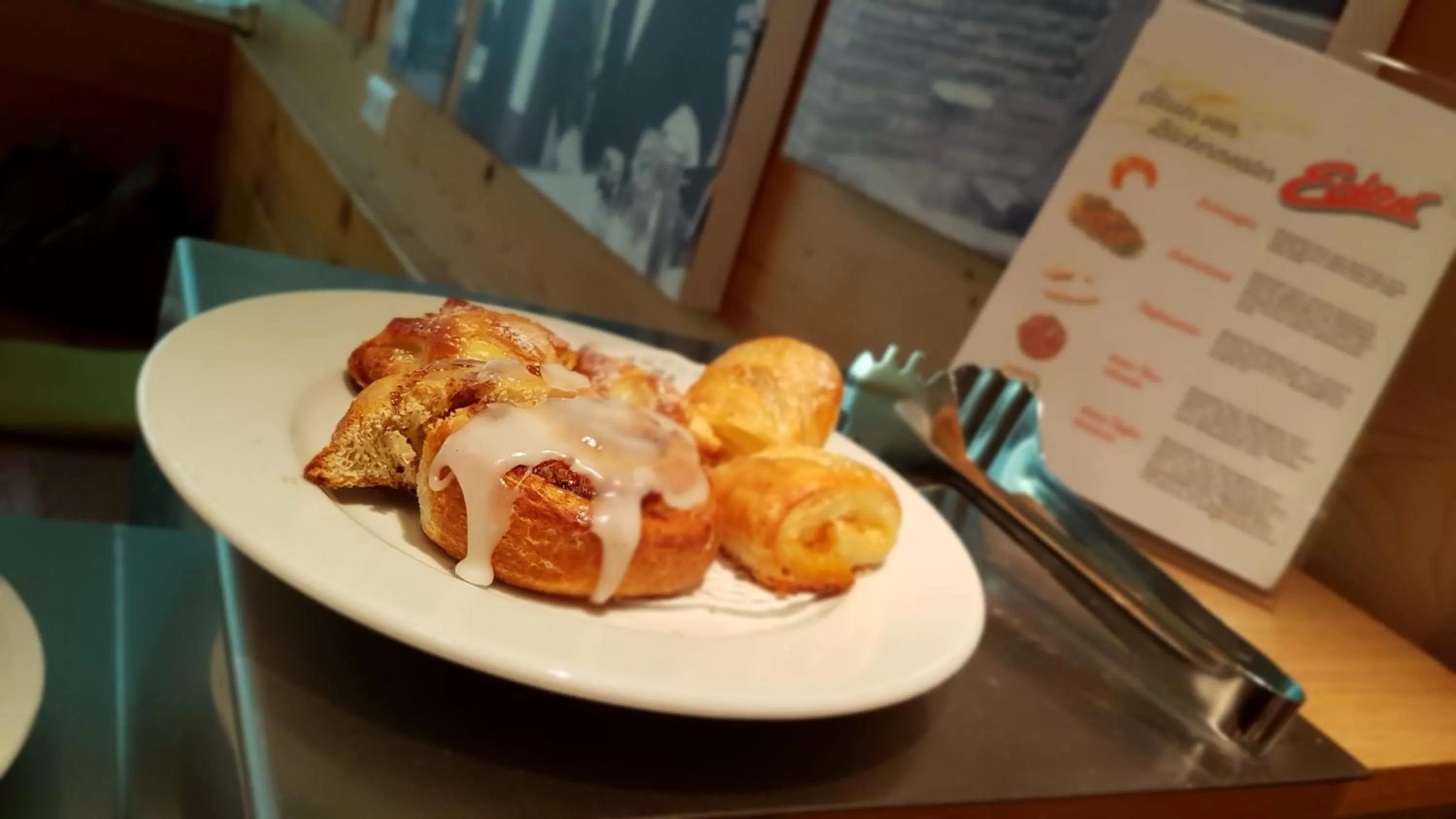 Buffet breakfast in Hotel Babenbergerhof